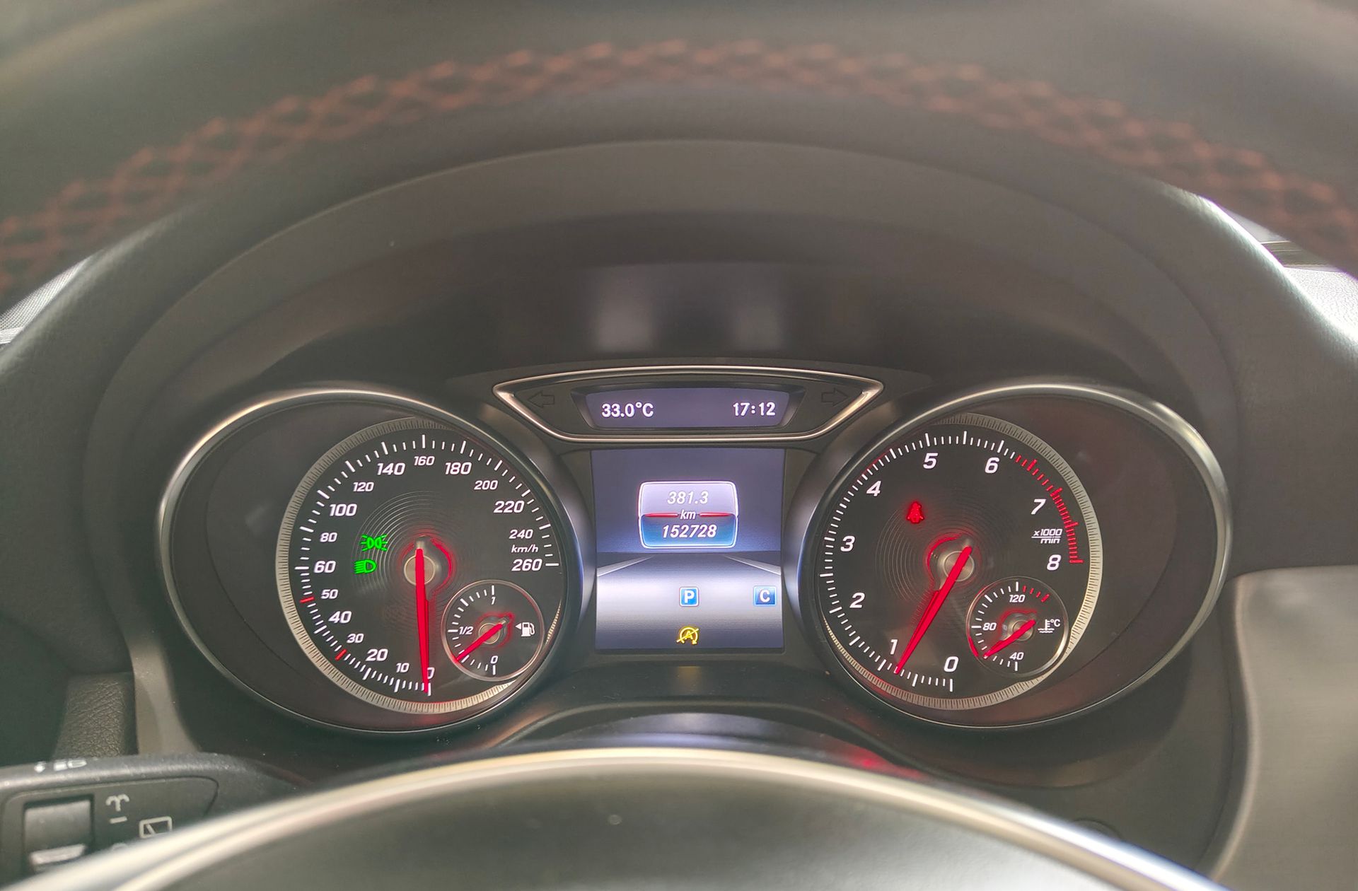 Mercedes-Benz GLA 200 Pack AMG - foto 25