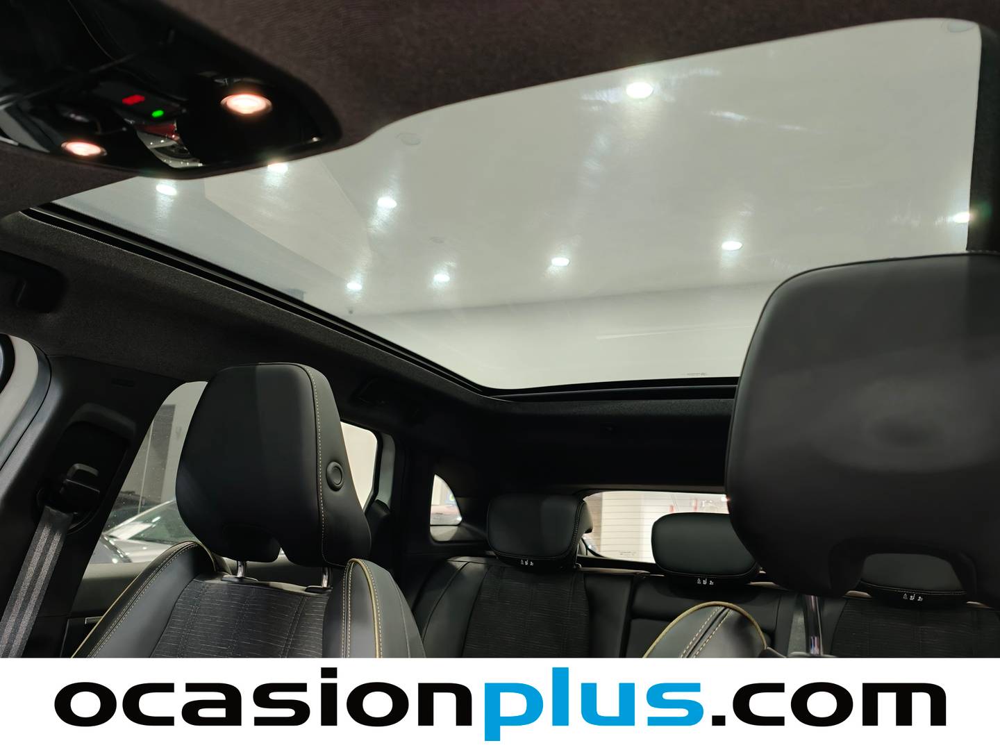 Extras y acabados del Renault Austral Renault Austral Iconic E-Tech Full Hybrid (200 CV)