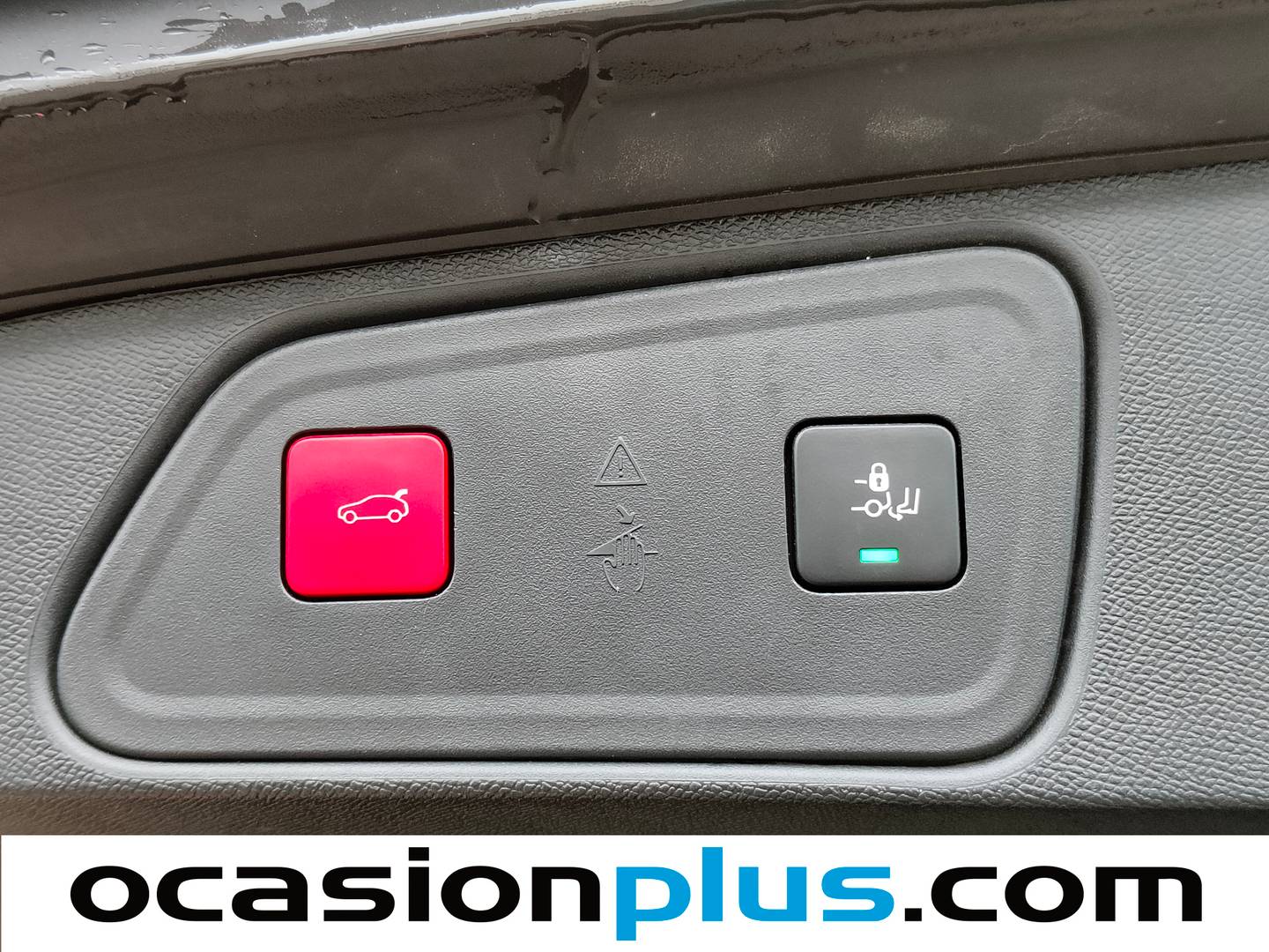 Foto Peugeot 3008 Peugeot 3008 PureTech 130 S&S GT EAT8 (130 CV)