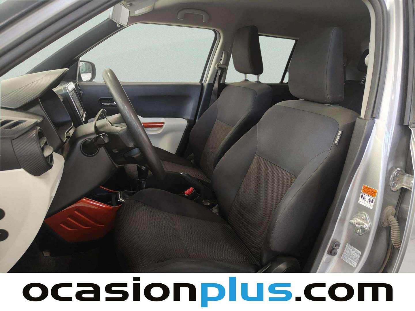 Foto asientos delanteros Suzuki Ignis Suzuki Ignis 1.2 GLE (90 CV)