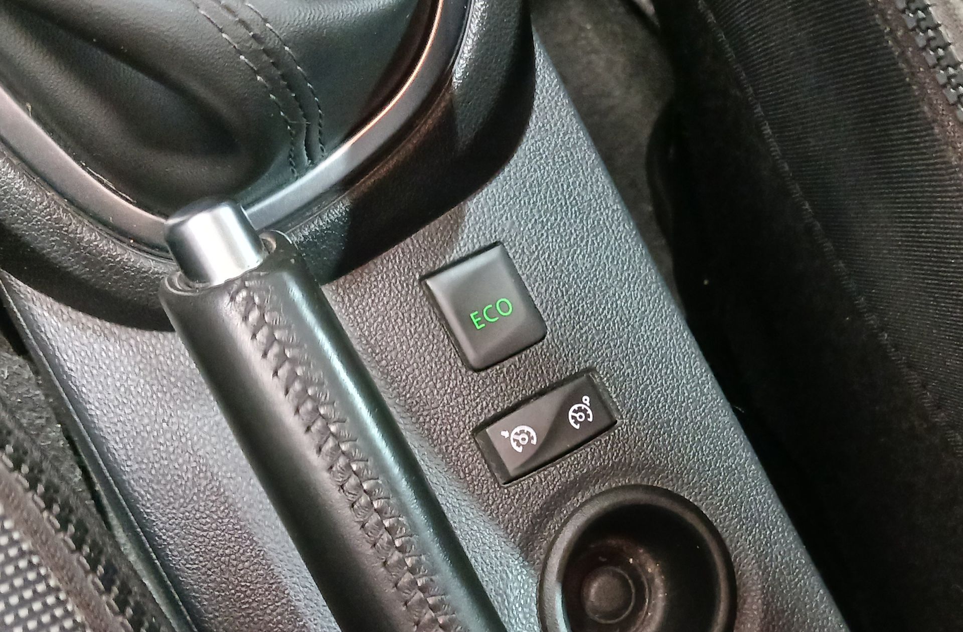 Renault Captur Zen Energy TCe - foto 28