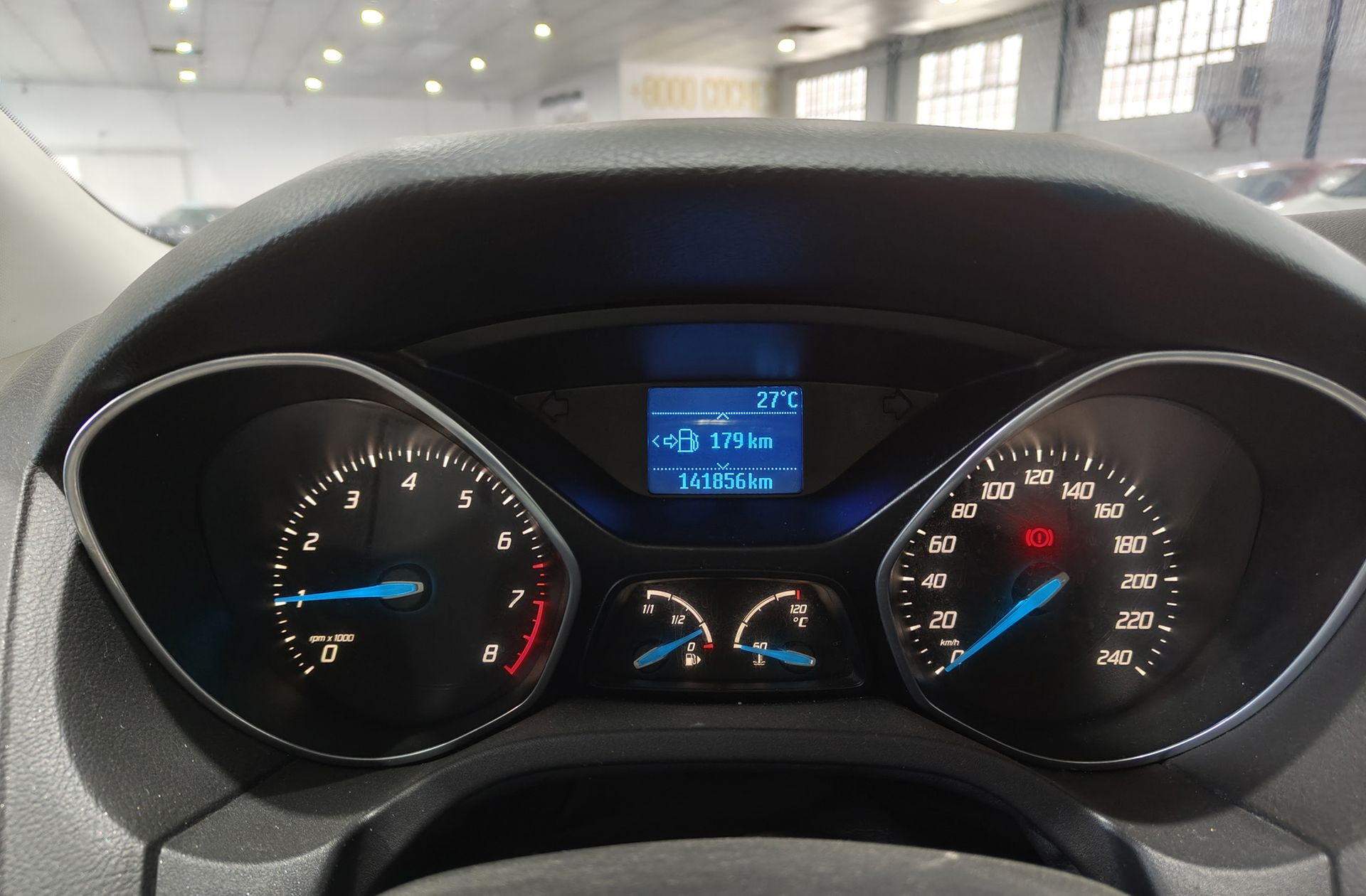 Ford Focus 1.0 EcoBoost Trend - foto 18