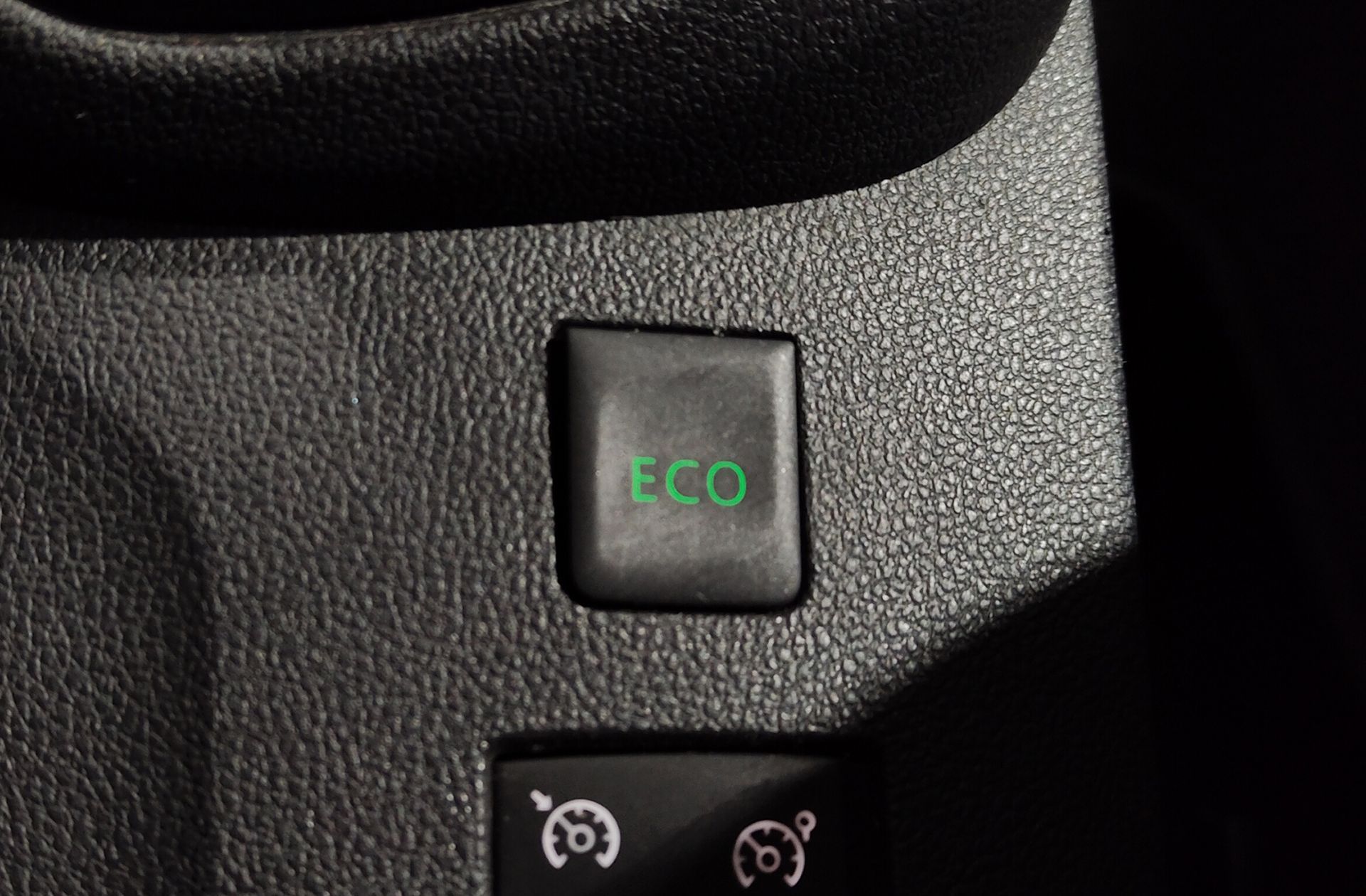 Renault Captur Zen TCe GPF EDC - foto 8