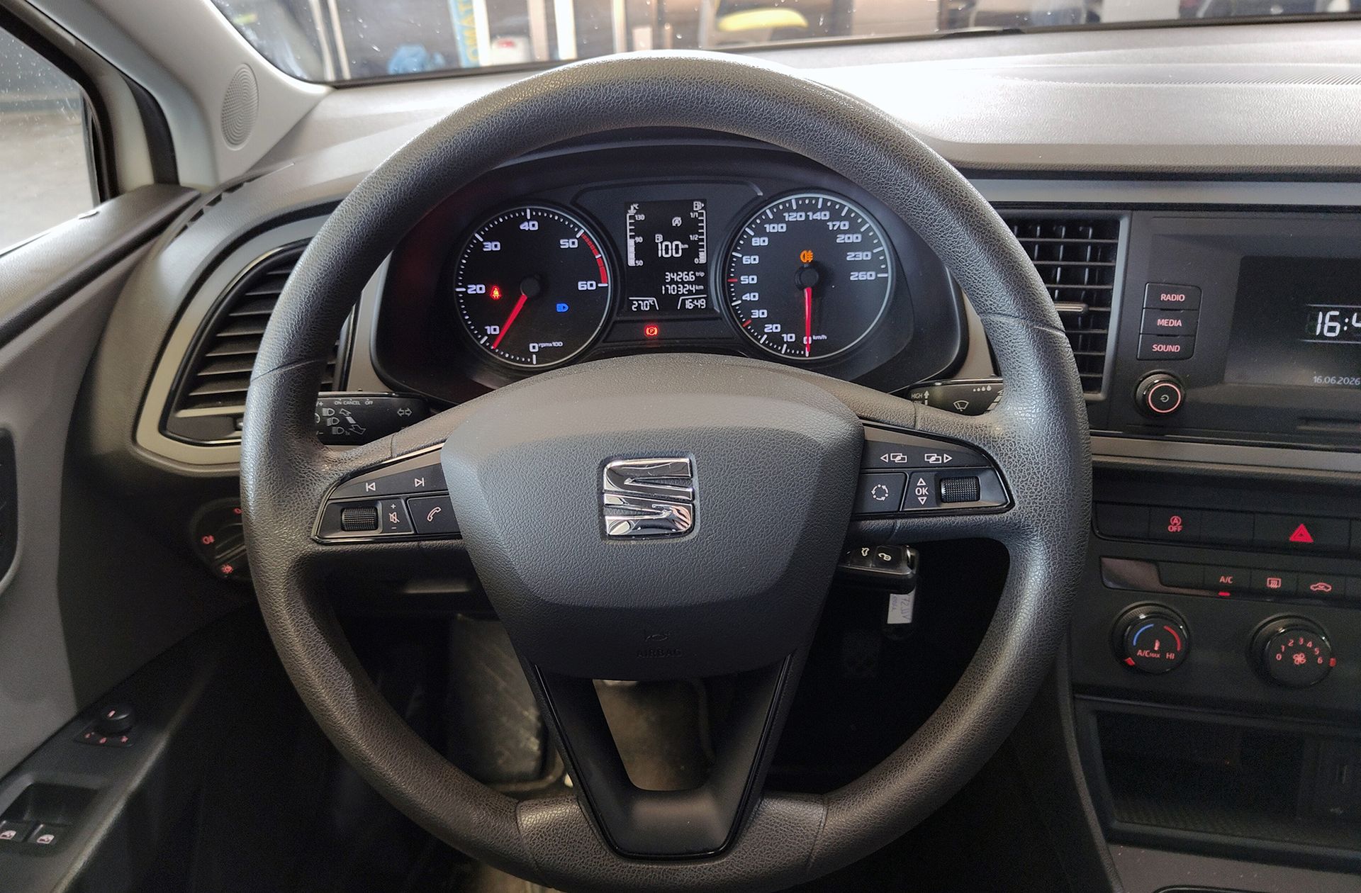 SEAT León 1.6 TDI Reference - foto 20