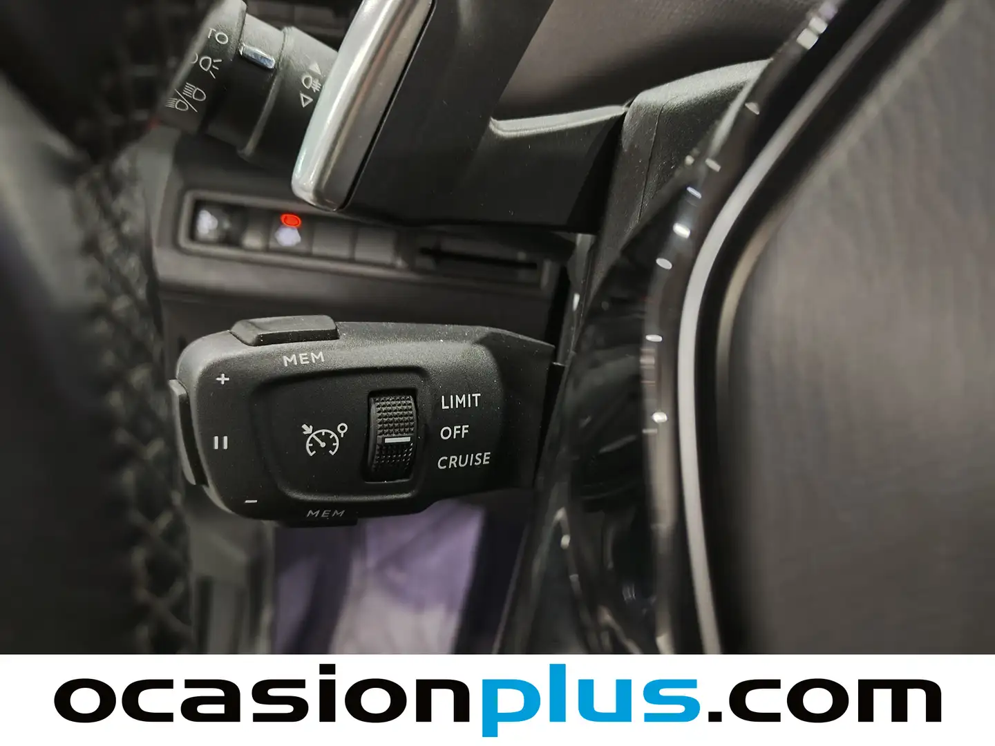 Foto Peugeot 3008 Peugeot 3008 PureTech 130 S&S Allure Pack EAT8 (130 CV)