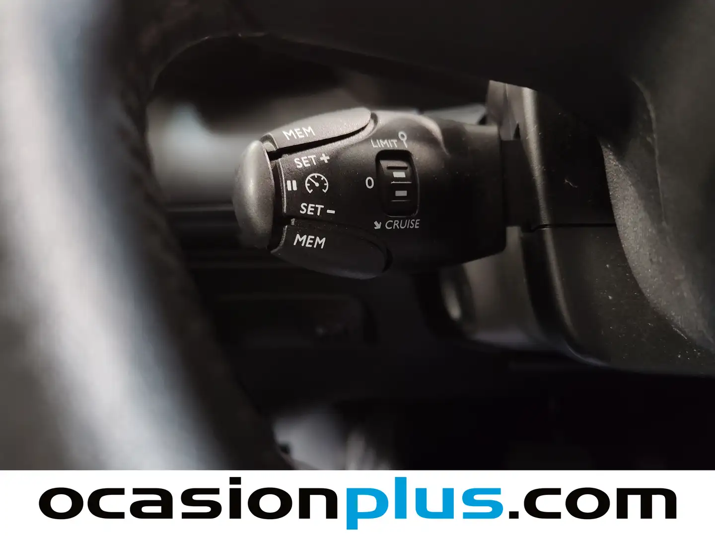 Foto Citroën C3 Aircross Citroen C3 Aircross PureTech 130 Shine Pack EAT6 (131 CV)