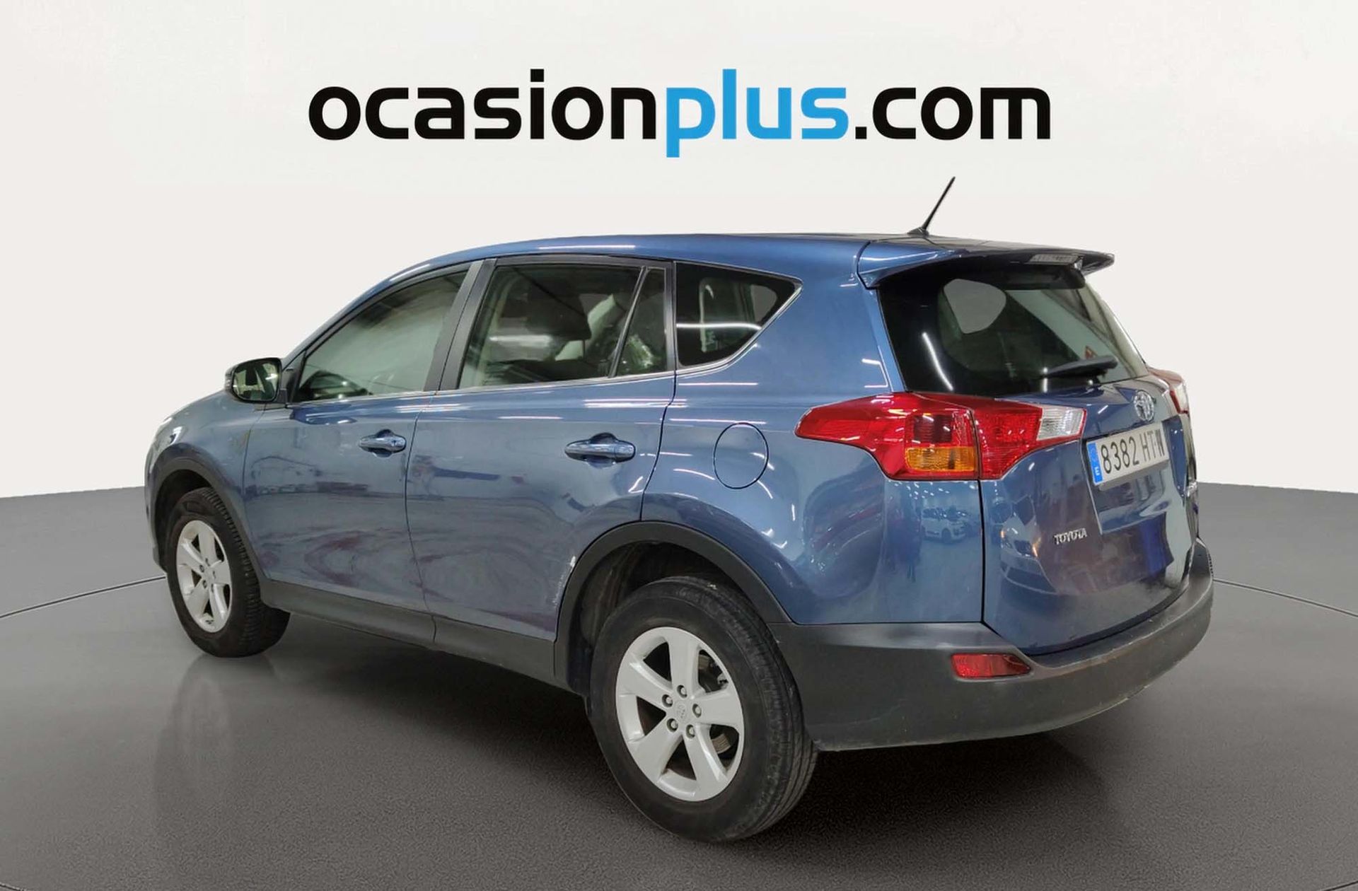 Toyota RAV4 120D Advance 4x2 - foto 4