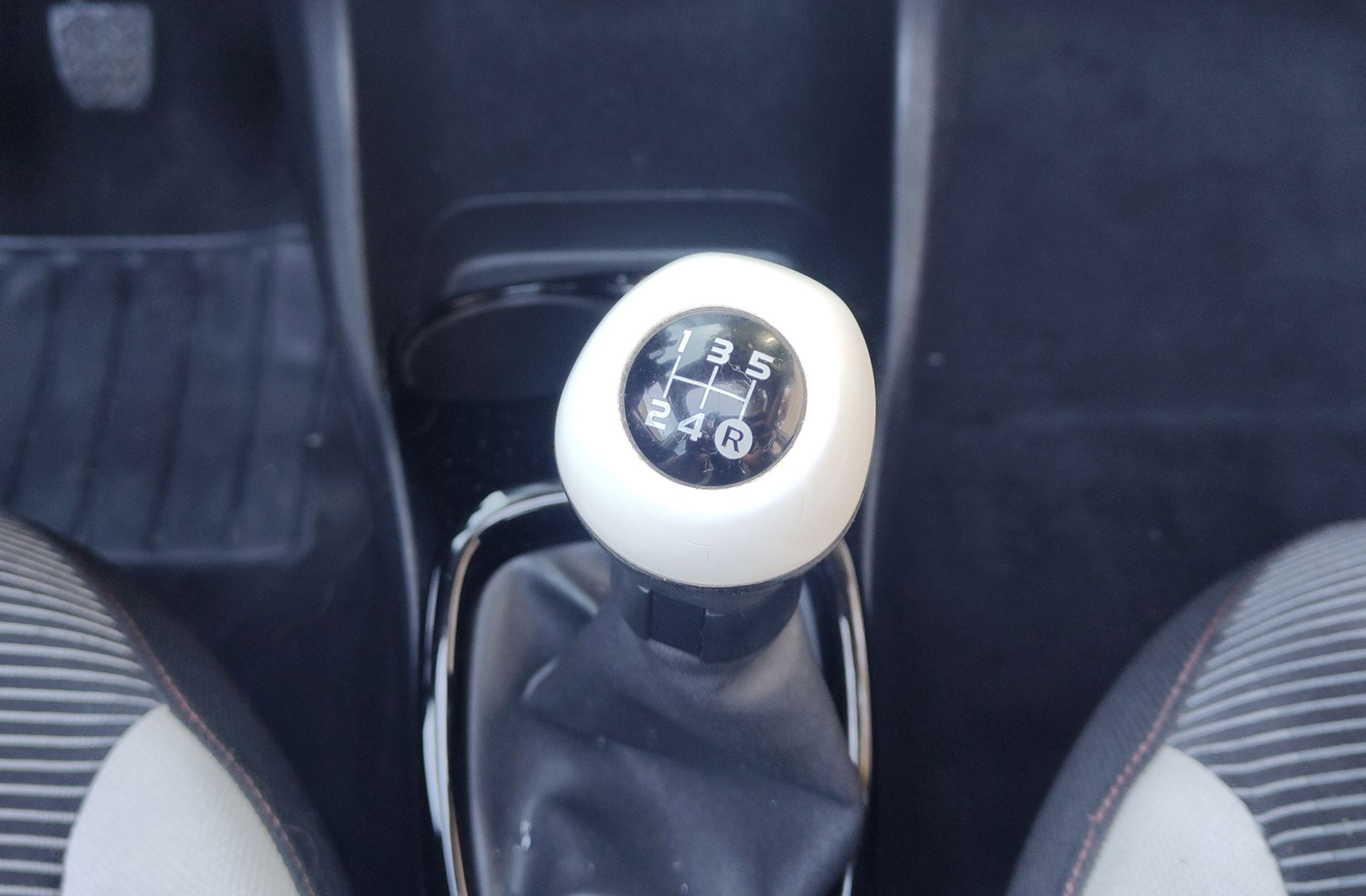 Peugeot 108 1.2 PureTech Roland Garros Top! - foto 5
