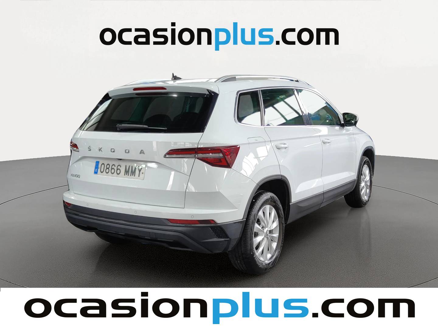 Foto trasera Skoda Karoq Skoda Karoq 1.5 TSI ACT Selection DSG (150 CV) derecha