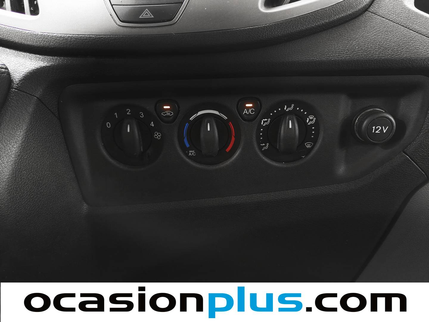 Equipamiento del Ford Transit Ford Transit Furgon 350 L3H2 Ambiente Traccion Trasera (125 CV)