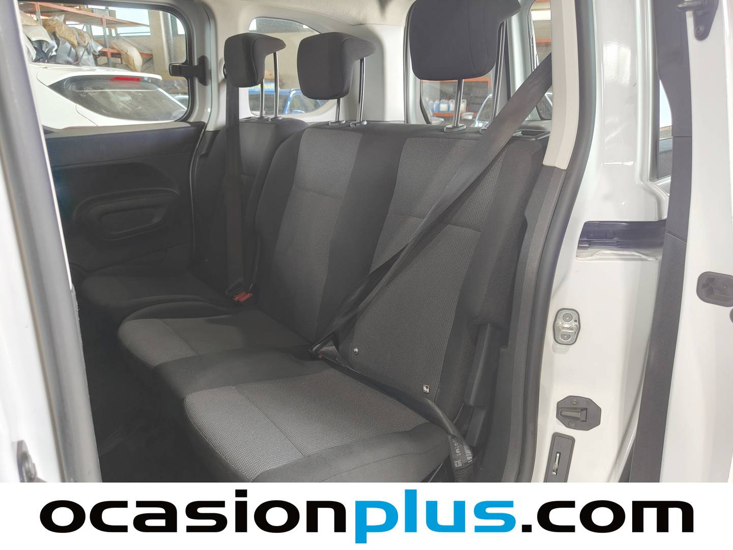Foto asientos traseros Peugeot Rifter Peugeot Rifter BlueHDi 100 Active Pack Standard (100 CV)