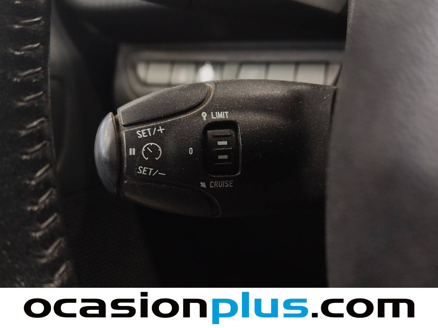 Extras y acabados del Peugeot 2008 Peugeot 2008 e-HDI 92 Active (92 CV)