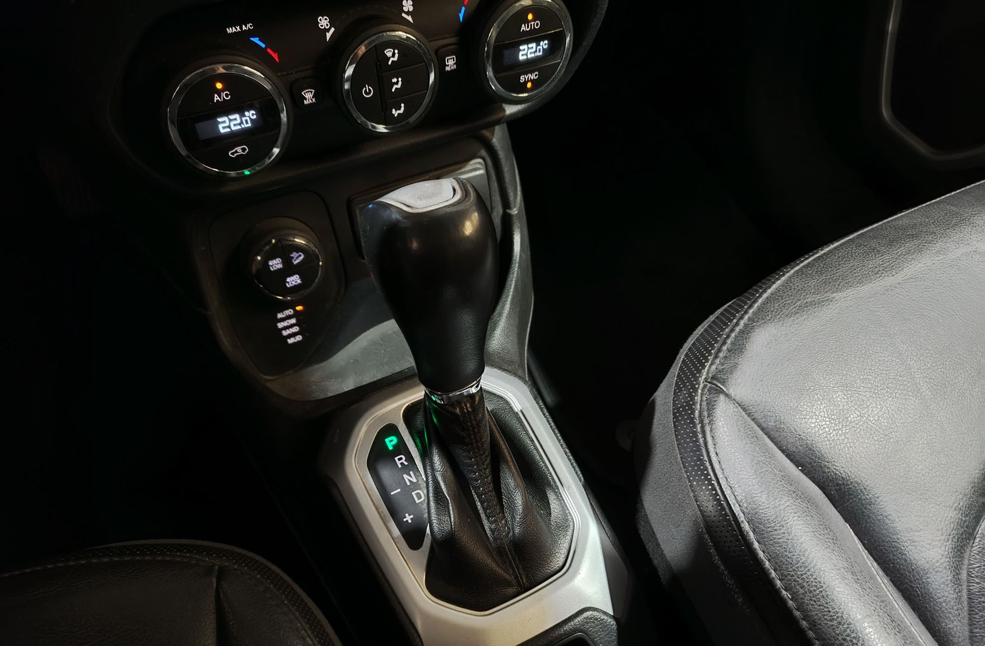 Jeep Renegade 2.0 MultiJet Limited 4x4 AD Low - foto 5