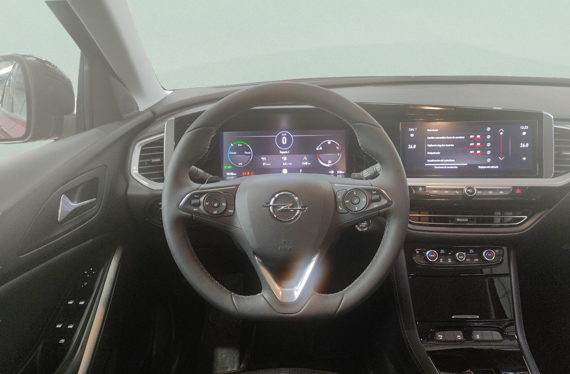 Opel Grandland 1.2T XHT Hybrid GS eDCT6 - foto 18