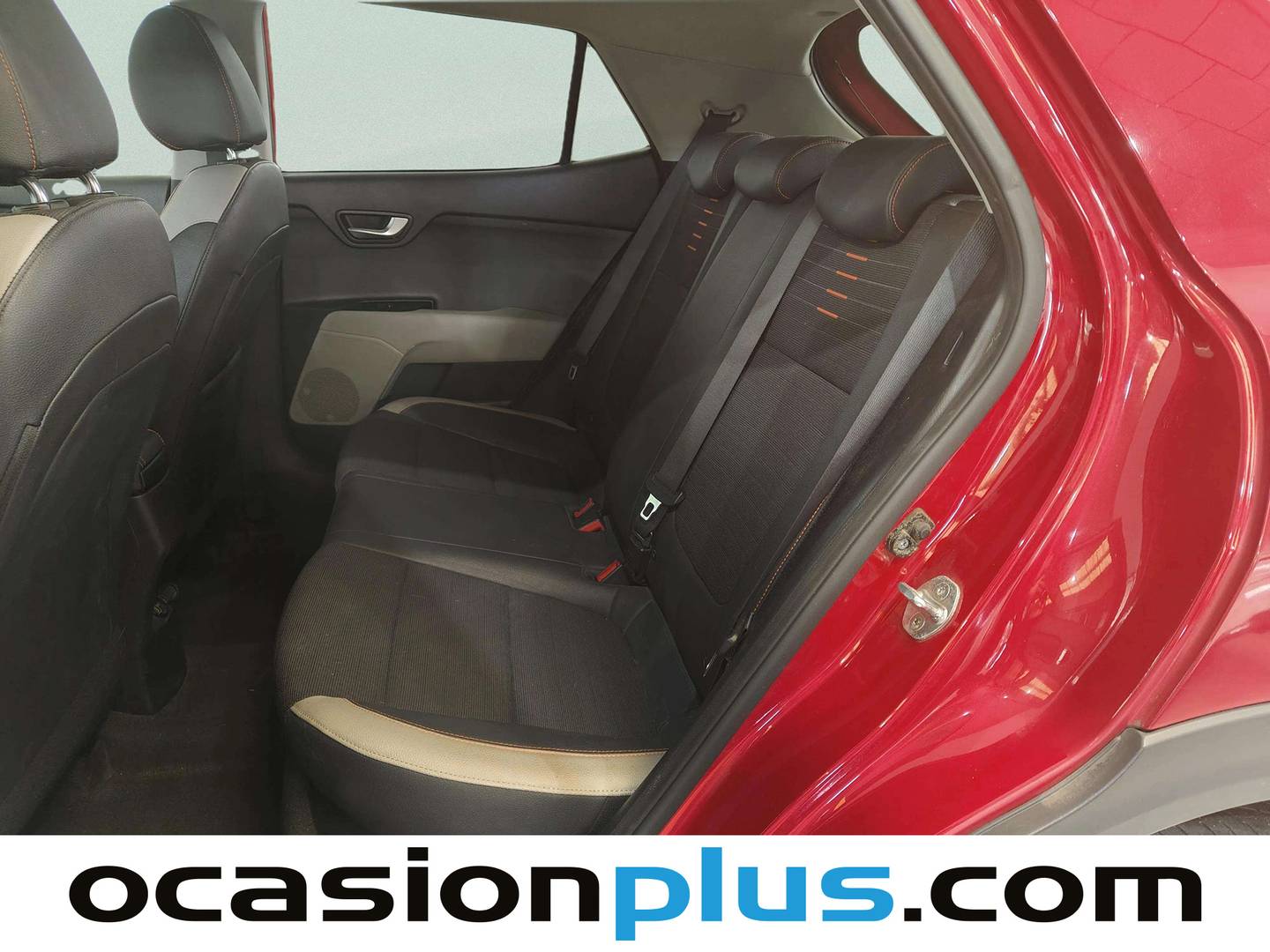Foto asientos traseros KIA Stonic KIA Stonic 1.2 CVVT Tech Eco-Dynamics (84 CV)