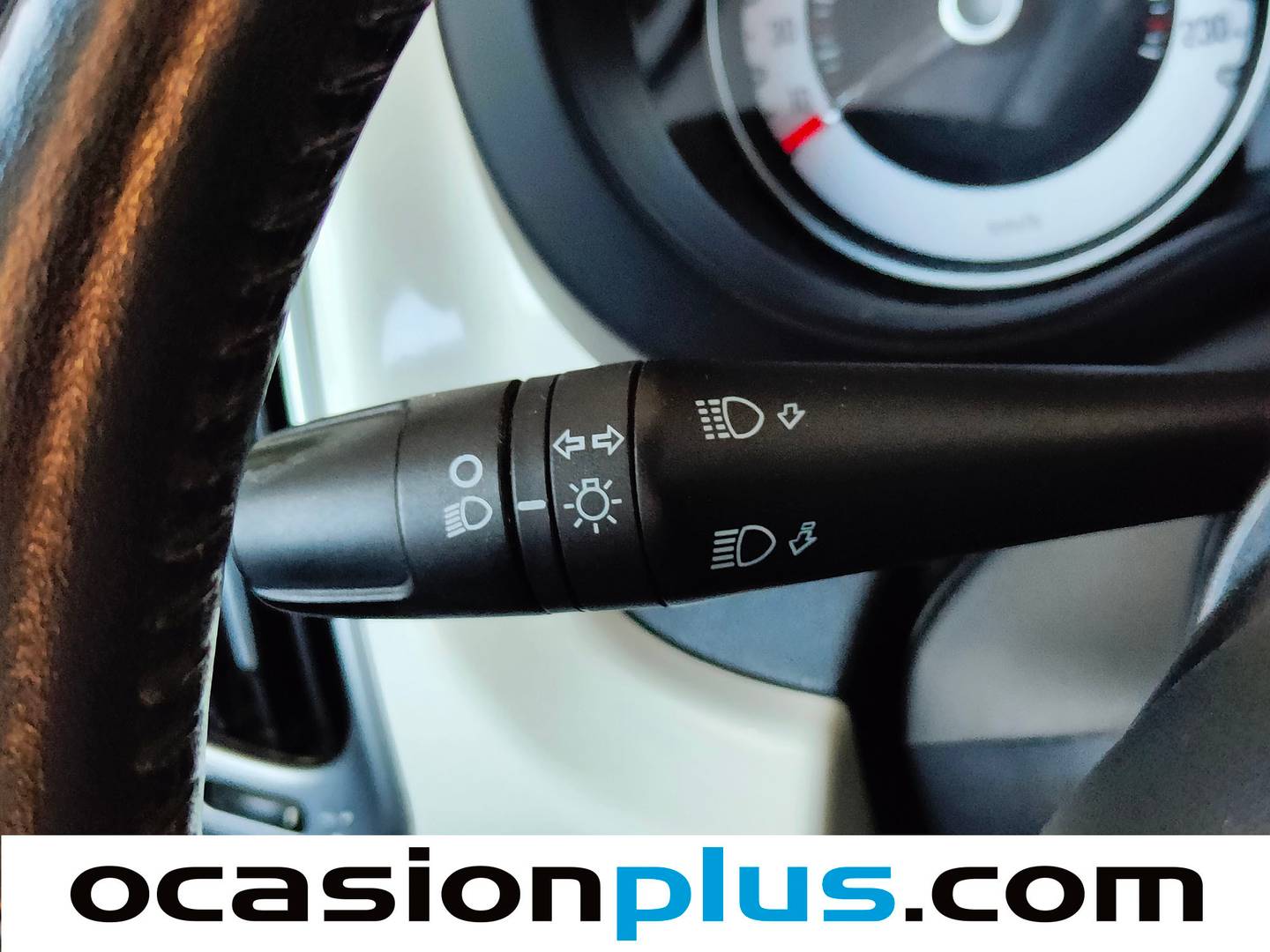 Extras y acabados del Fiat 500L Fiat 500L 1.3 MultiJet II S&S Pop Star (95 CV)