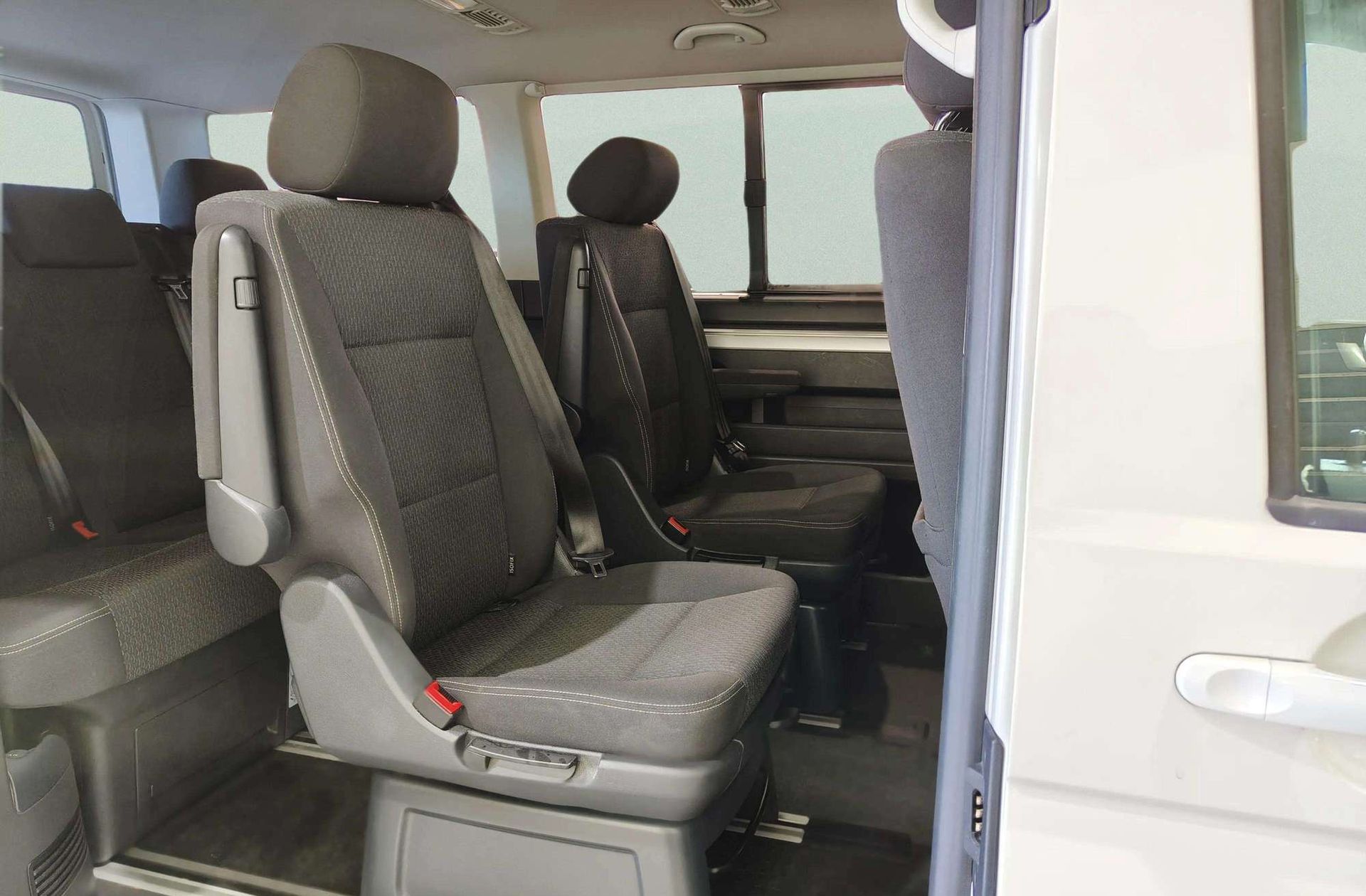 Volkswagen Multivan The Original Corto 2.0 TDI BMT DSG 7 plazas - foto 17