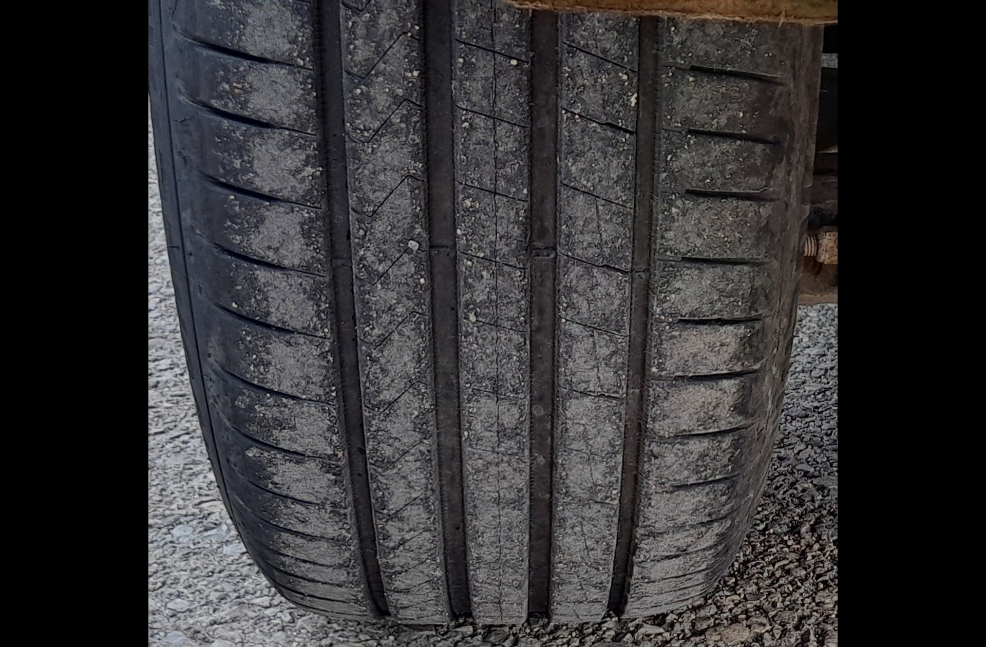 Ford Kuga 2.0 TDCi Titanium 4x4 - foto 31