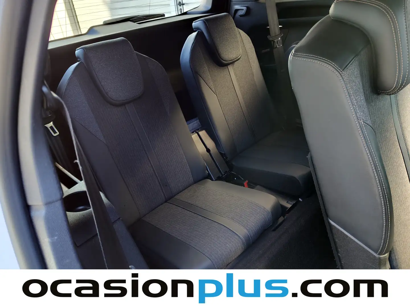 Foto Peugeot 5008 Peugeot 5008 BlueHDI 130 S&S GT Line EAT8 (130 CV) 7 Plazas