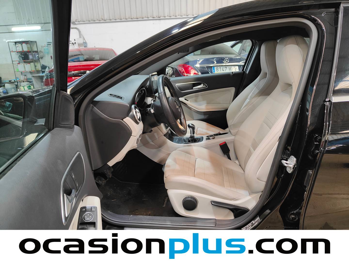 Foto asientos delanteros Mercedes Clase A Mercedes-Benz Clase A 180 Style (122 CV)