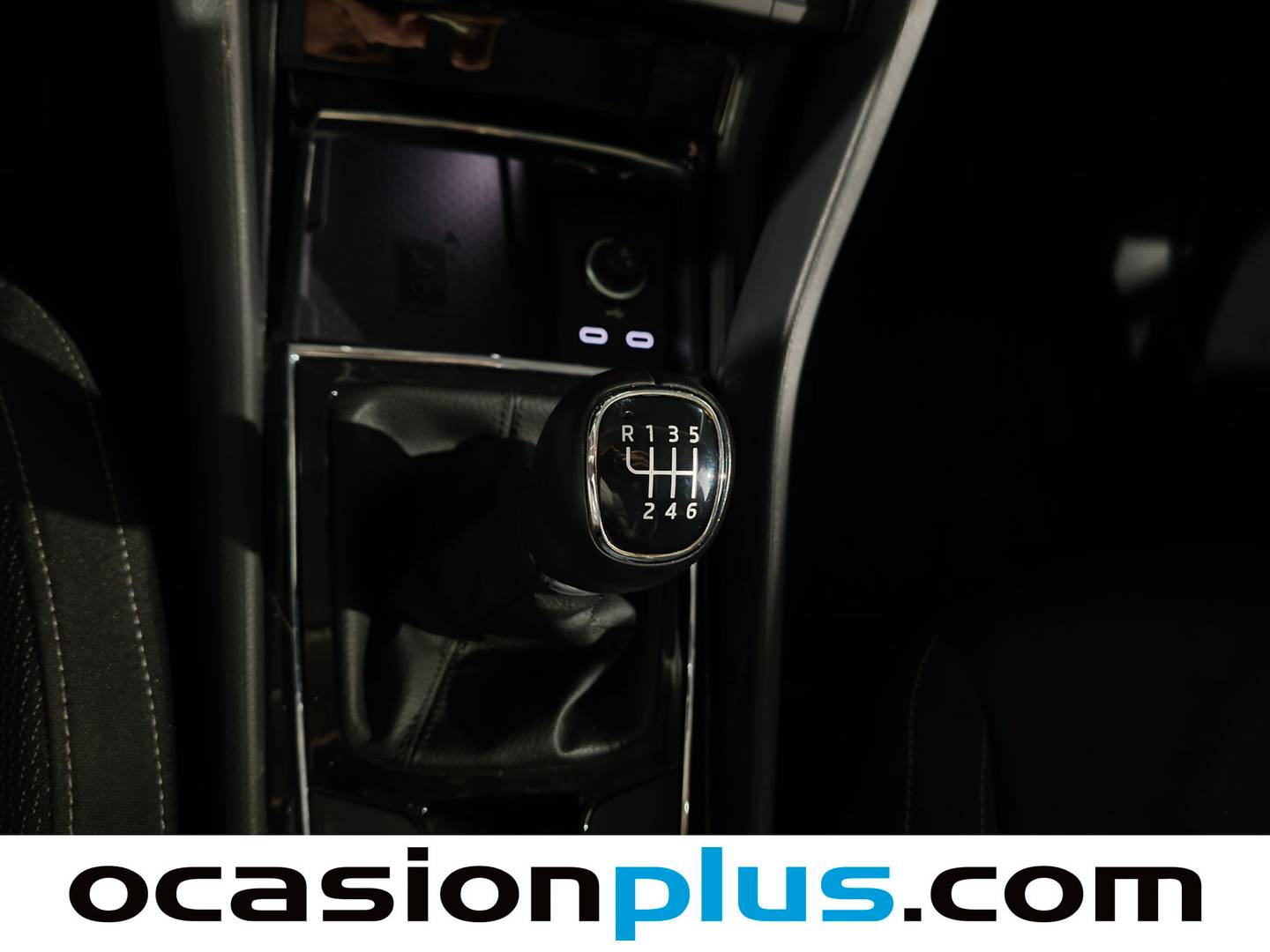 Foto Skoda Karoq Skoda Karoq 1.5 TSI ACT Ambition (150 CV)