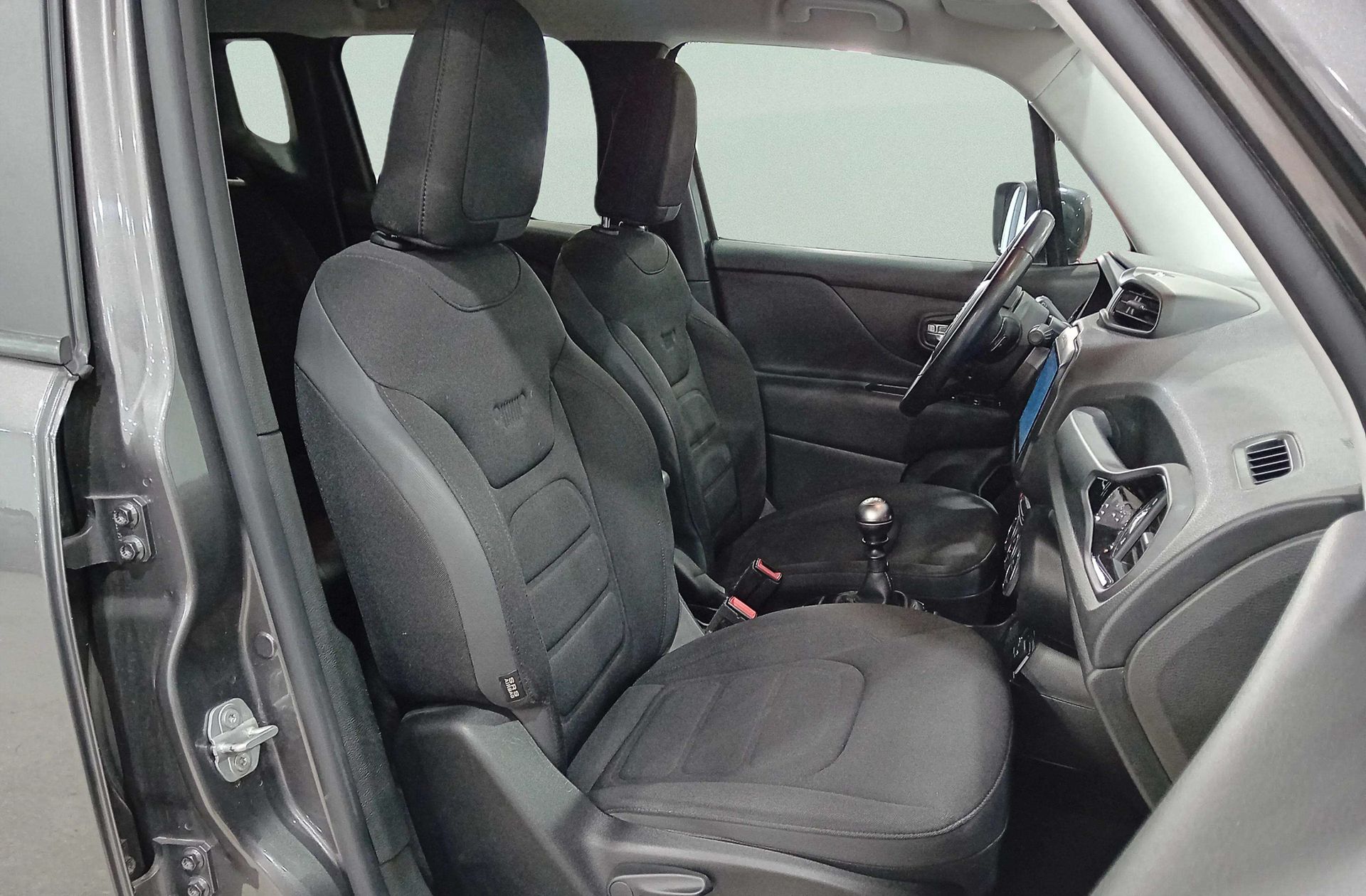 Jeep Renegade 1.6 MultiJet Night Eagle II 4x2 - foto 15