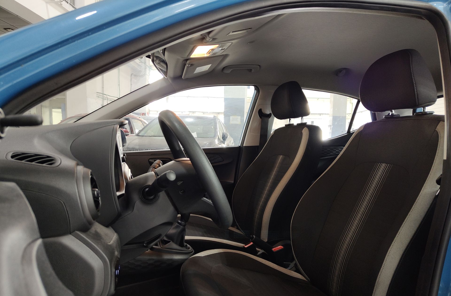 Hyundai i10 1.2 Tecno 2C - foto 8