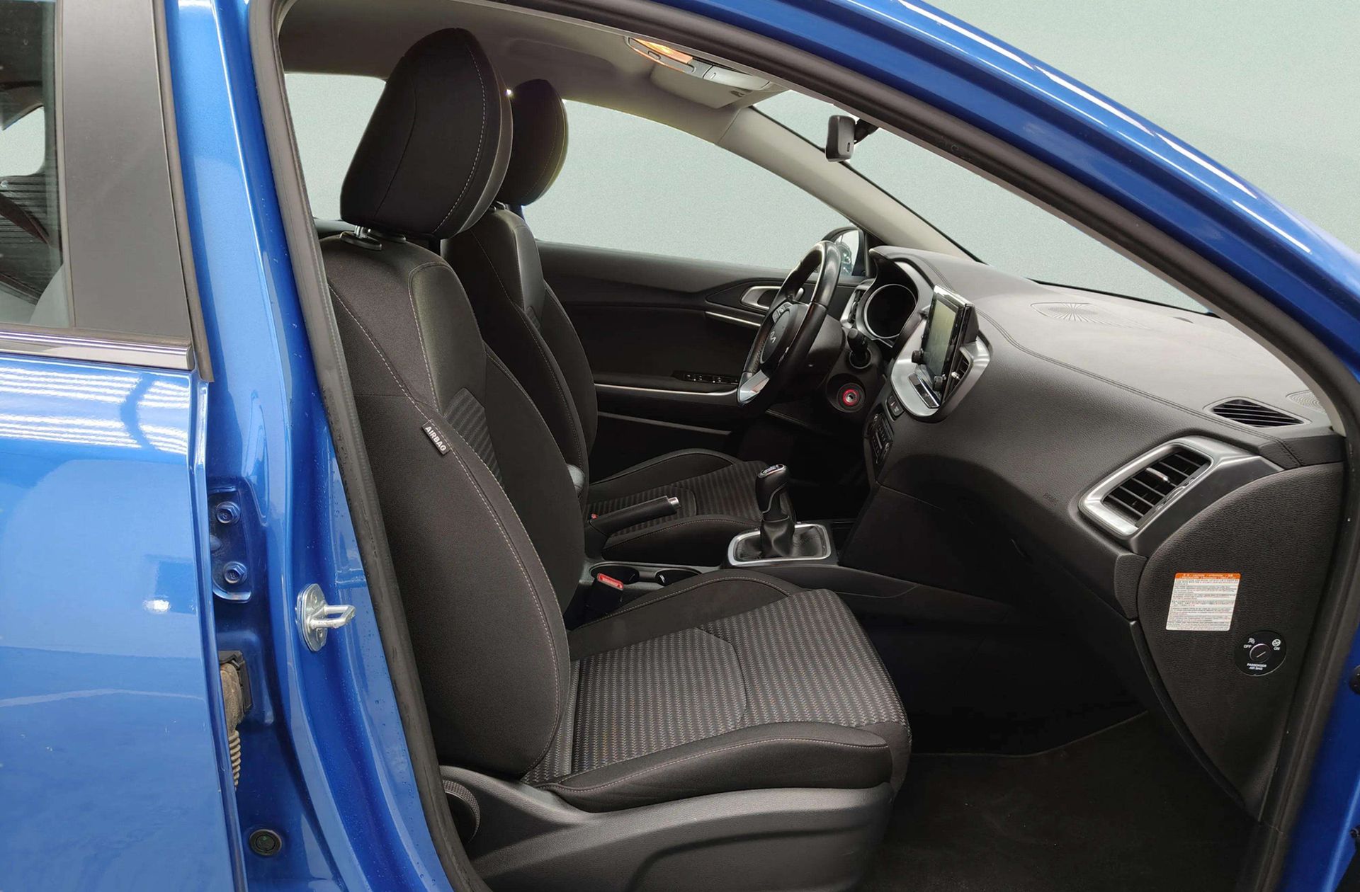 Kia Ceed 1.6 MHEV iMT Drive - foto 20