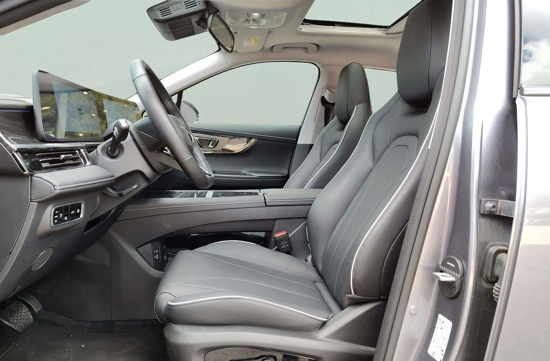 Omoda 5 EV 61kWh Premium - foto 15