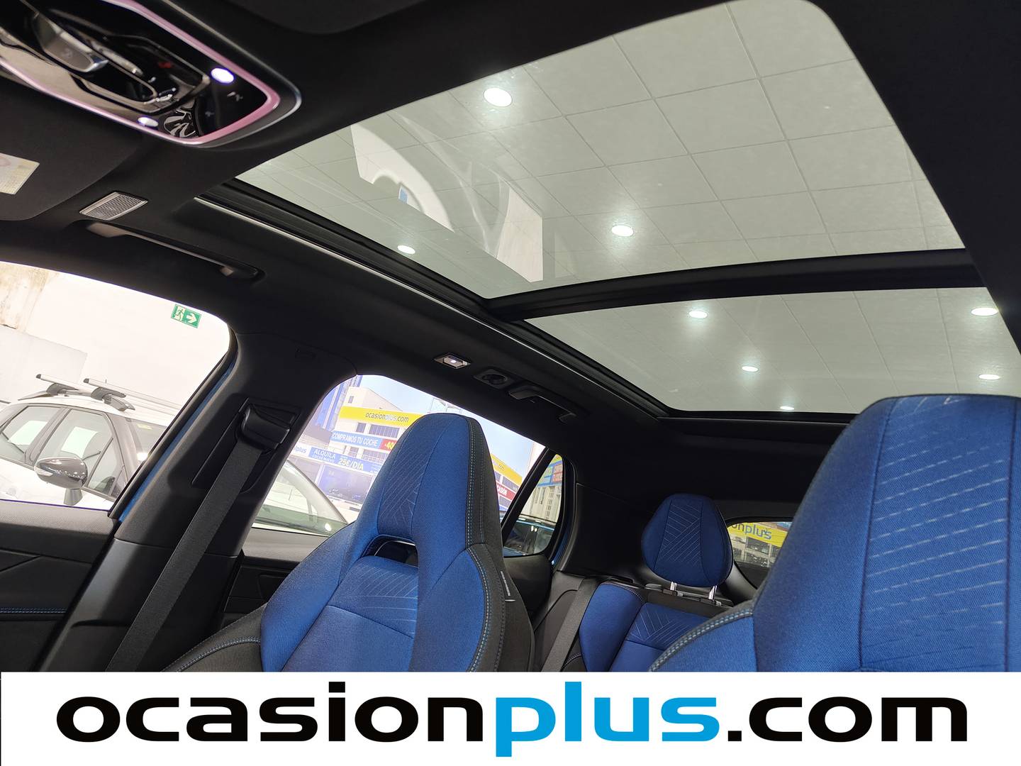 Extras y acabados del Lynk & Co 01 Lynk & Co 01 1.5 PHEV (261 CV)