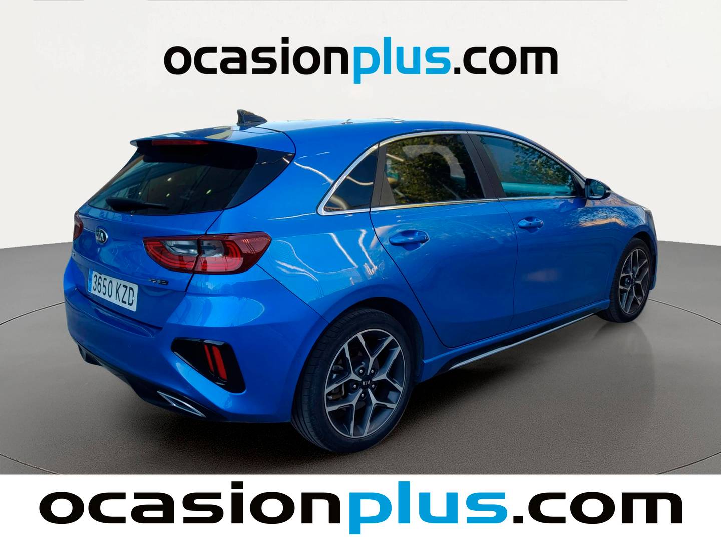 Foto trasera KIA Ceed KIA Ceed 1.4 T-GDi GT Line DCT (140 CV) derecha