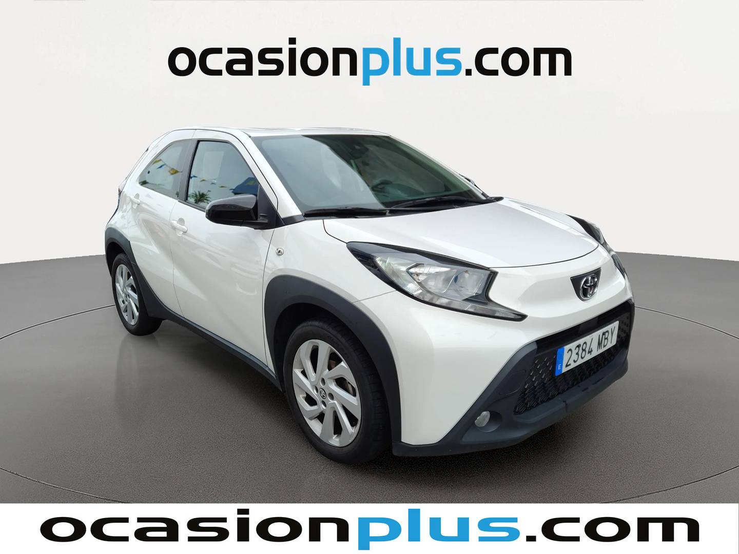 Foto delantera Toyota Aygo X Cross Toyota Aygo X Cross 1.0 VVT-I Play (72 CV) derecha