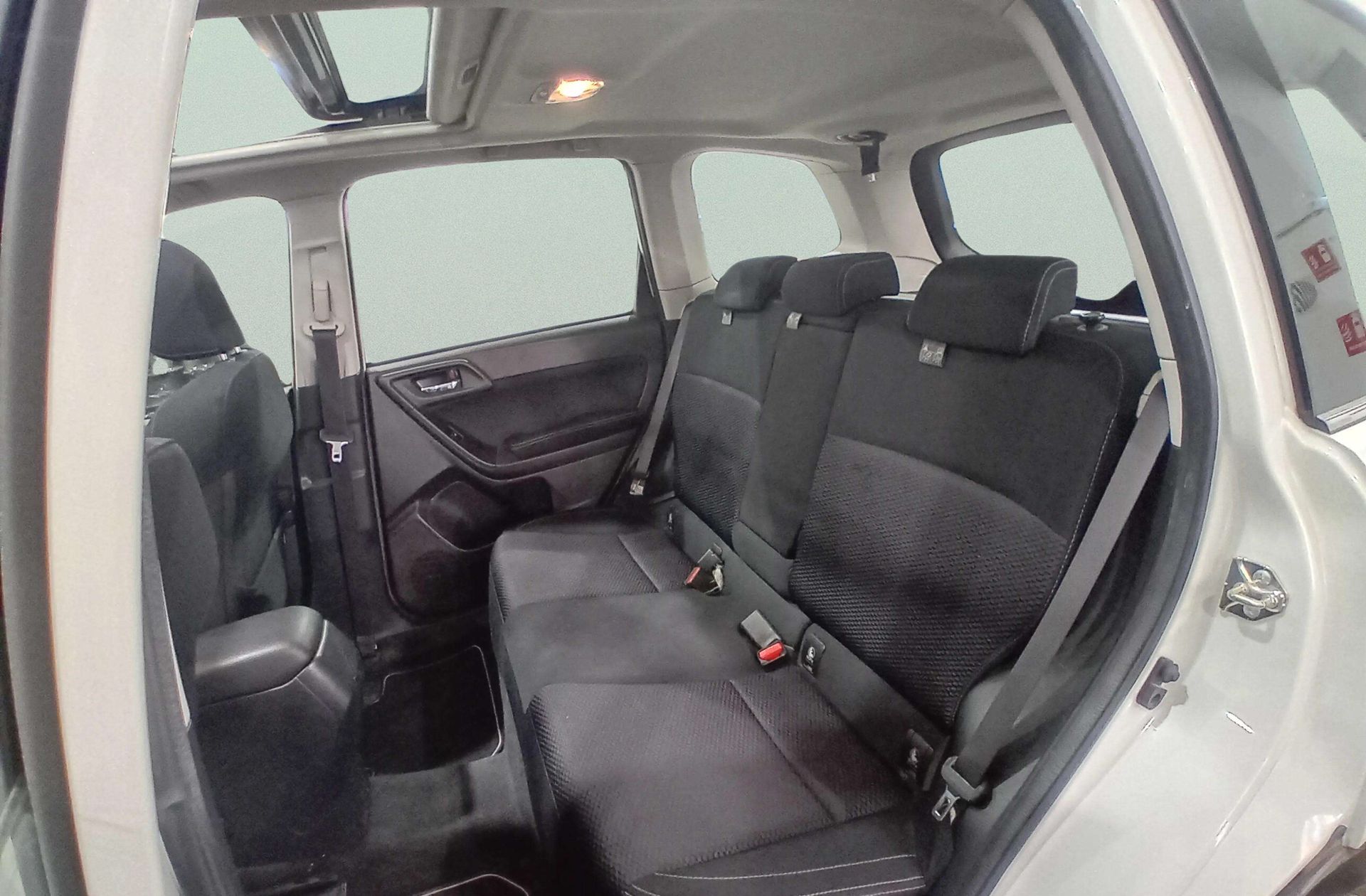 Subaru Forester 2.0 GLP Sport Plus Lineartronic - foto 14