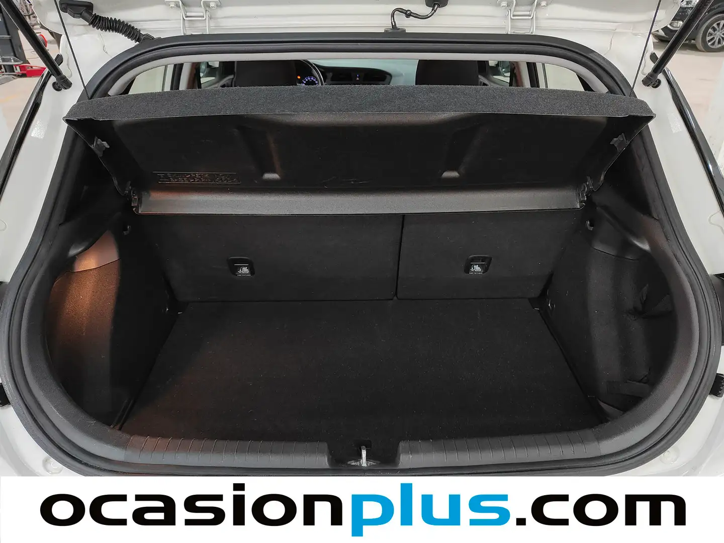 Foto Hyundai i20 Hyundai i20 1.4 MPI Link Auto  (100 CV)