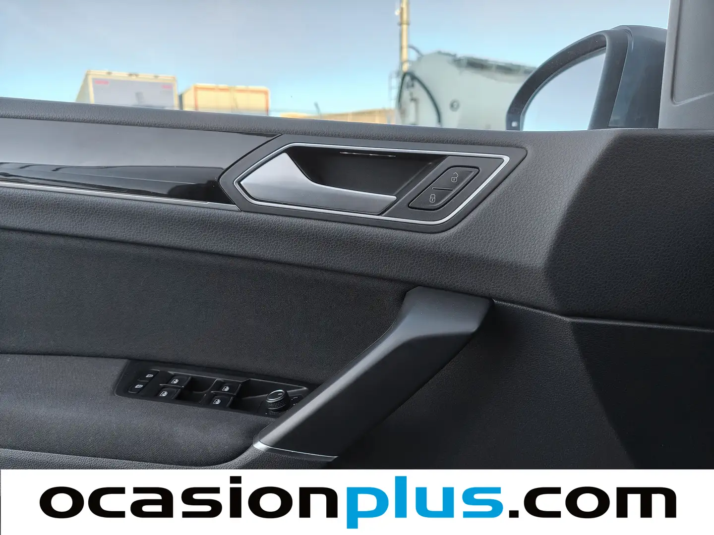 Foto Volkswagen Touran Volkswagen Touran 2.0 TDI BMT (150 CV) DSG 7 Plazas