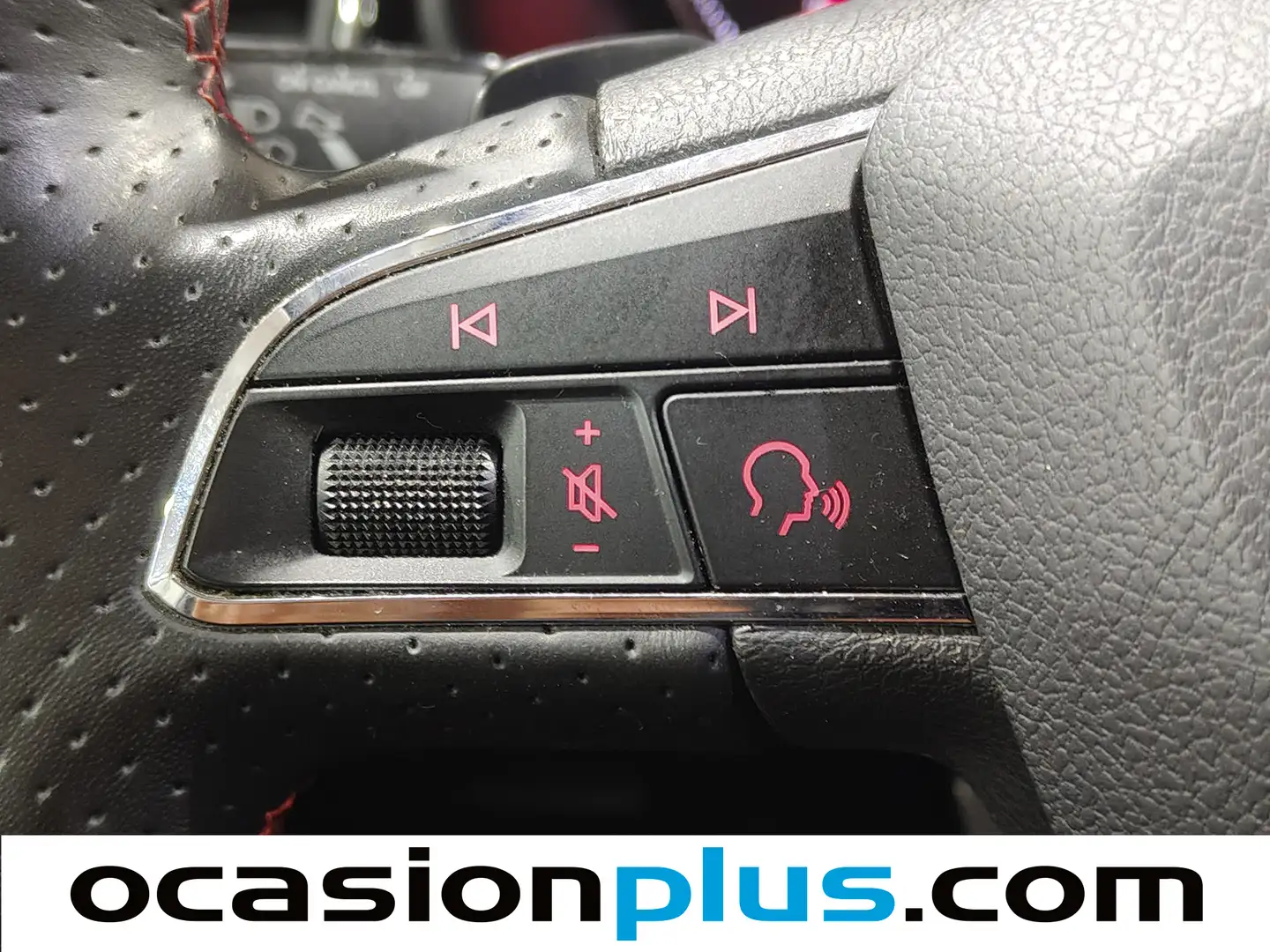 Foto Seat León SEAT León 1.4 TSI S&S ACT FR Plus DSG7 (150 CV)