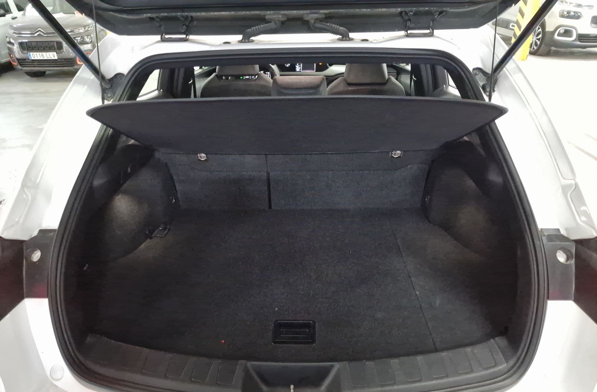 Lexus UX 250h Business 2WD - foto 17