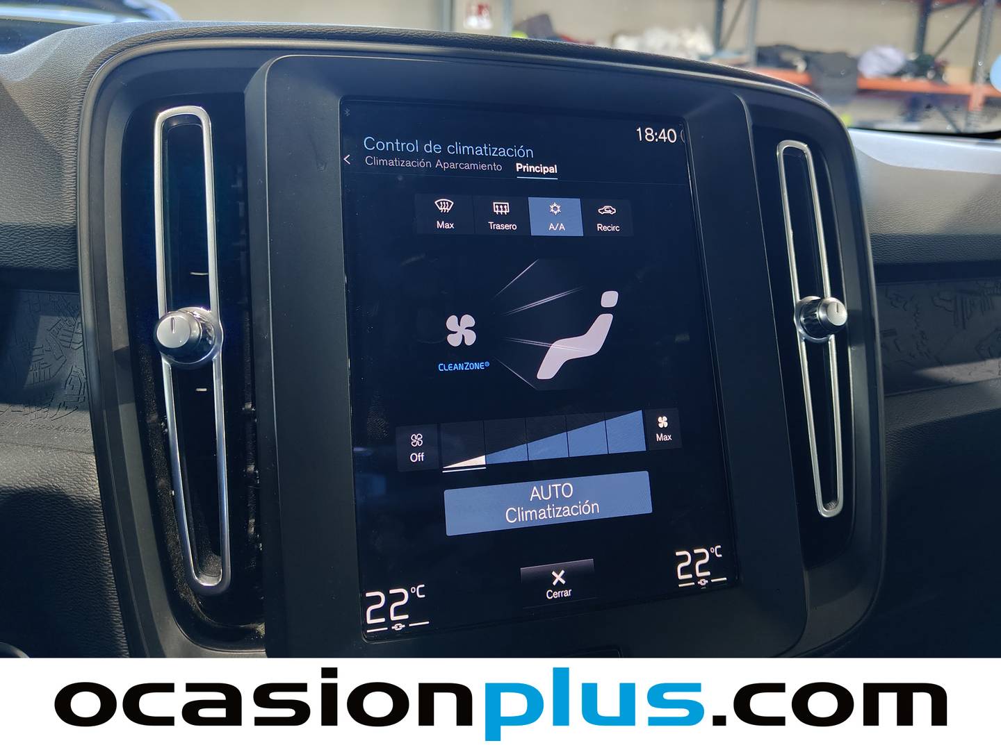 Volvo XC40 Volvo XC40 T2 Momentum Core (129 CV) gasolina
