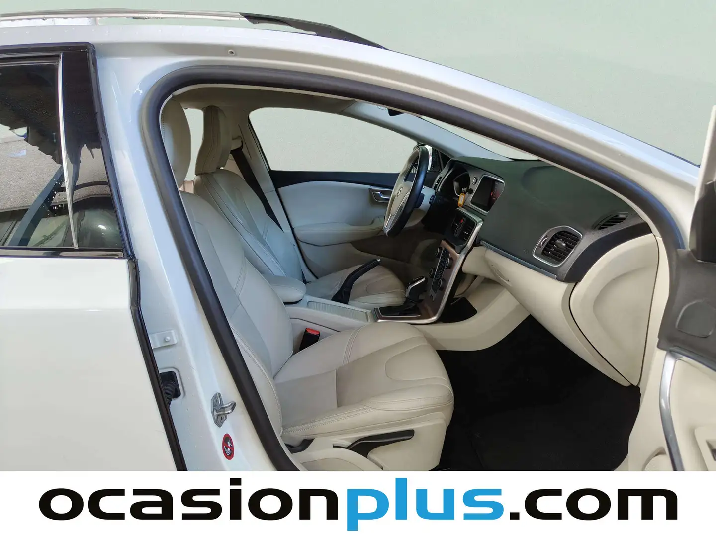 Foto Volvo V40 Cross Country Volvo V40 Cross Country Cross Country T3 Pro Auto  (152 CV)