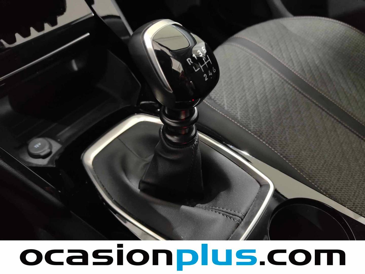 Foto Peugeot 208 Peugeot 208 PureTech 100 Allure 100 CV)