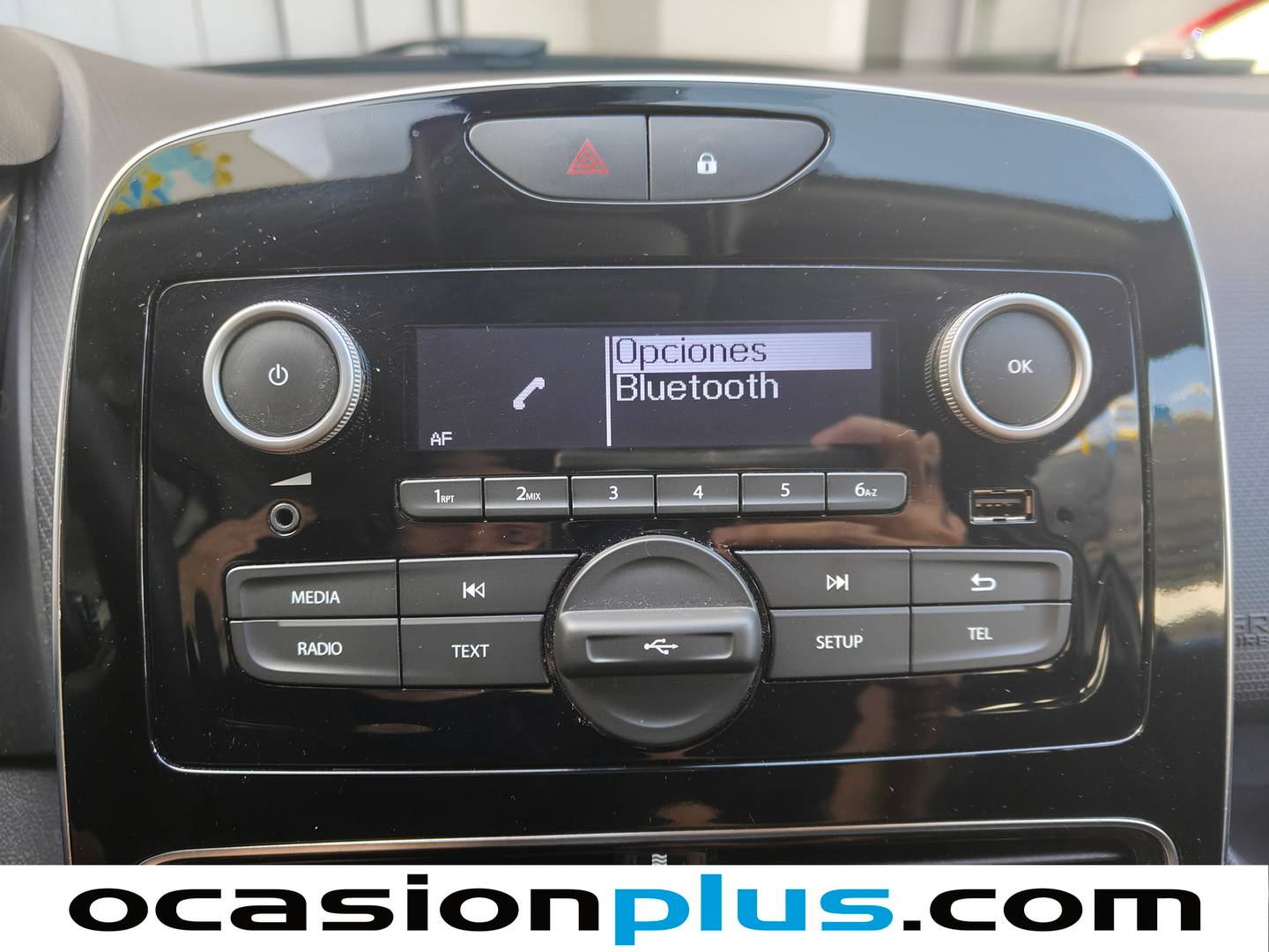 Extras y acabados del Renault Clio Renault Clio Life 1.2 (75 CV)