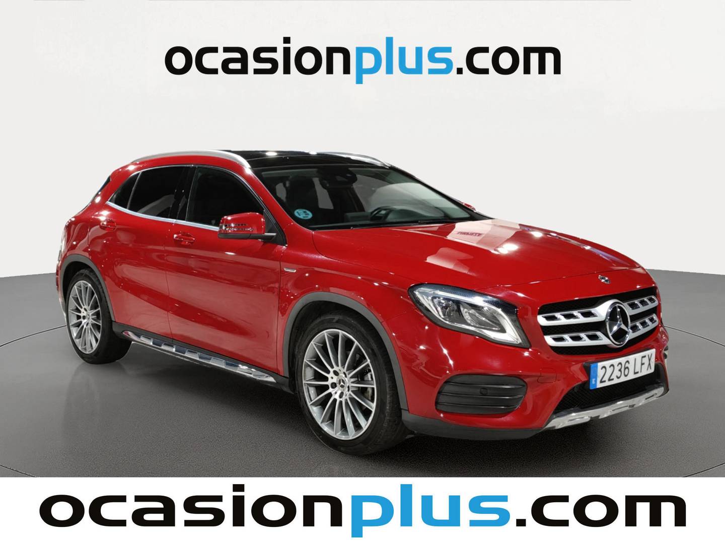 Foto delantera Mercedes GLA Mercedes-Benz GLA 180 (122 CV) Pack AMG derecha