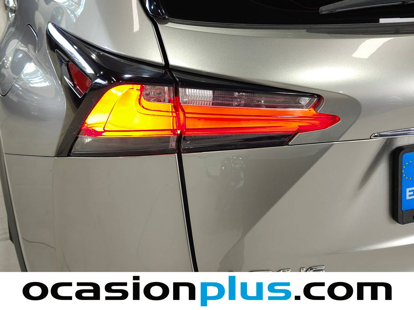 Lexus NX Lexus NX 300h Corporate 2WD + Navibox (197 CV) al mejor precio