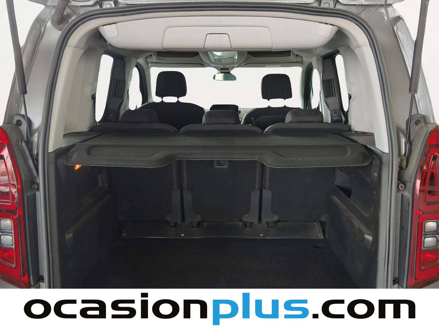 Fotos maletero Opel Combo Life Opel Combo Life 1.5 TD S&S Innovation L Auto (131 CV)