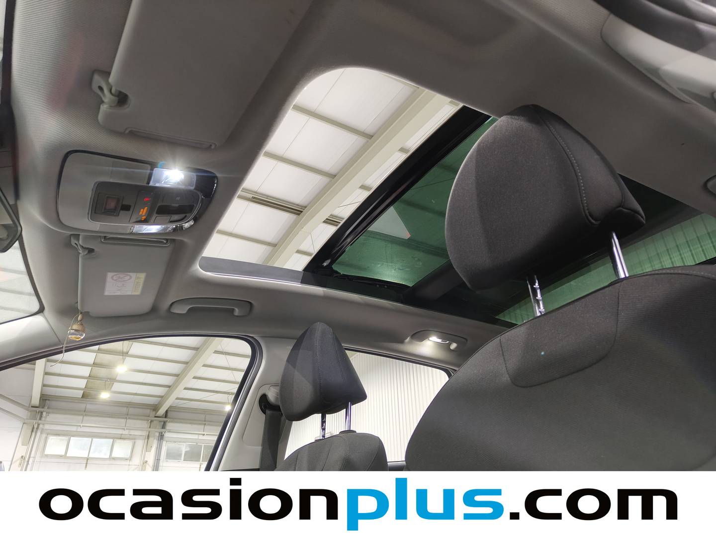 Foto Hyundai Tucson Hyundai Tucson 1.6 TGDI HEV Maxx Sky Auto (230 CV)