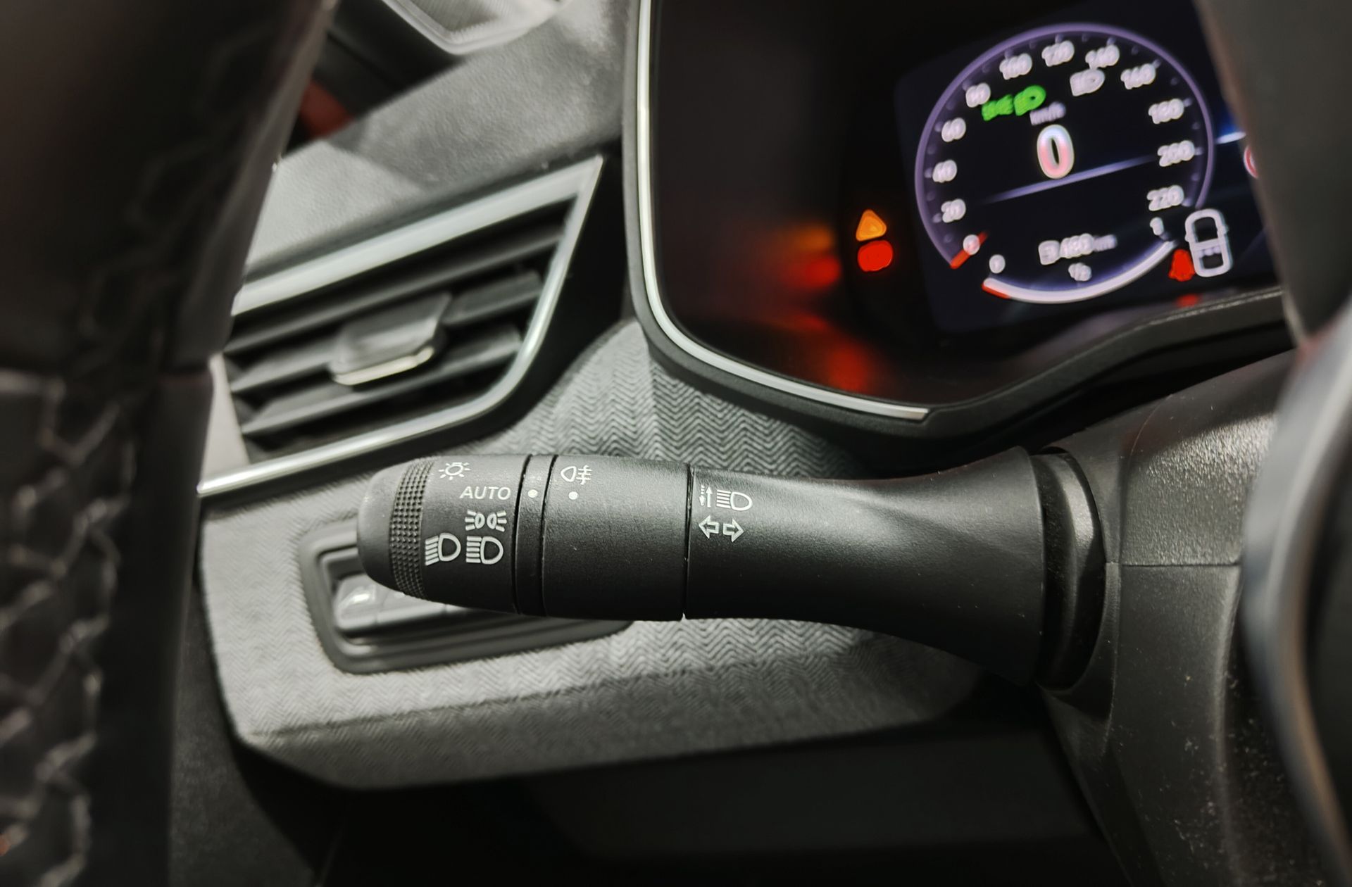 Renault Clio Techno TCe - foto 23