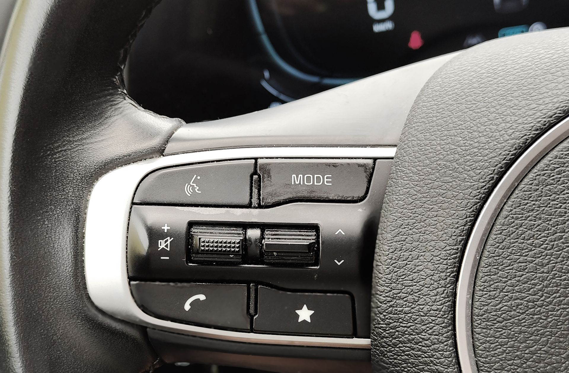 Kia Sportage 1.6 T-GDi MHEV Drive 4x2 - foto 28