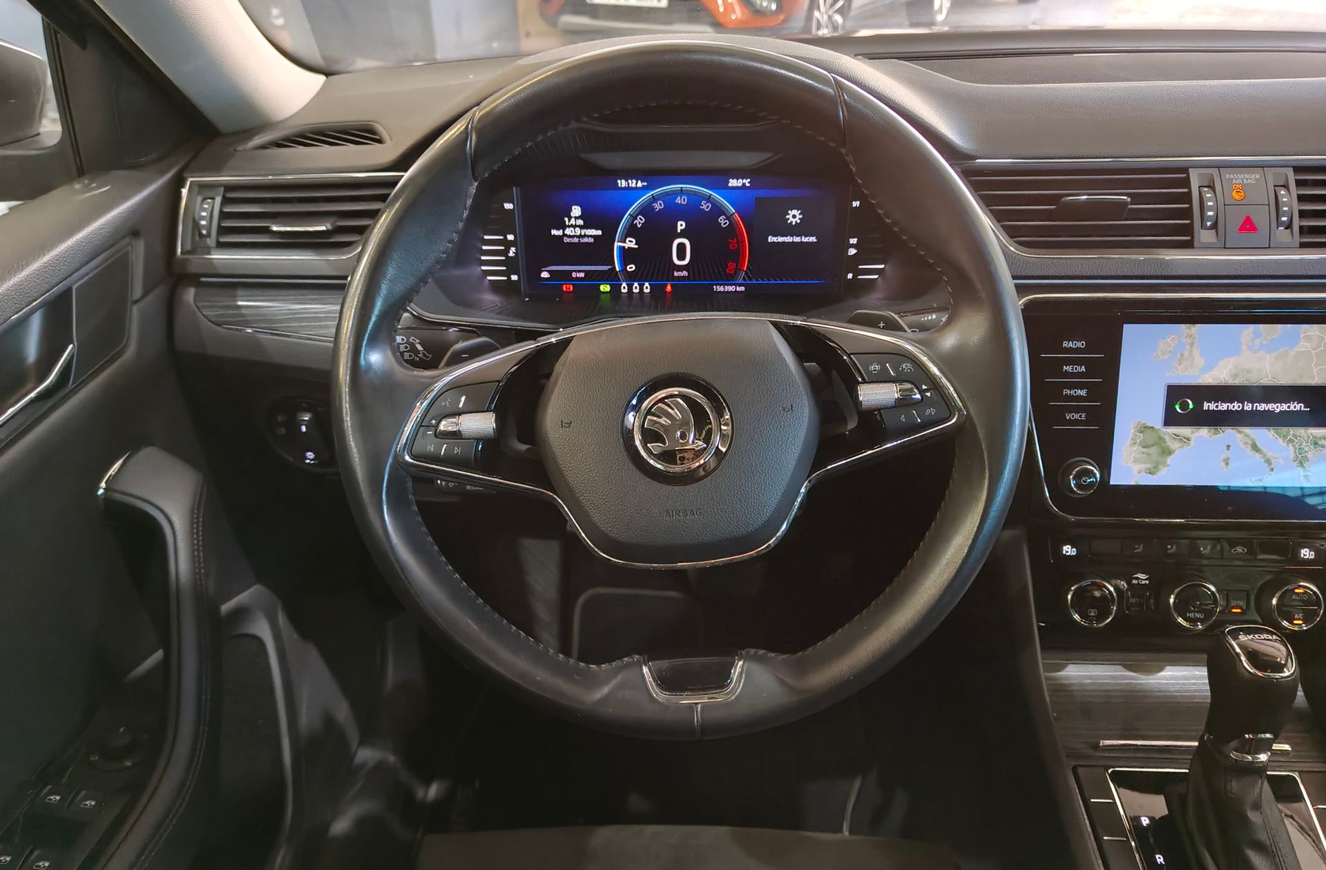Škoda Superb 1.5 TSI Style DSG - foto 28