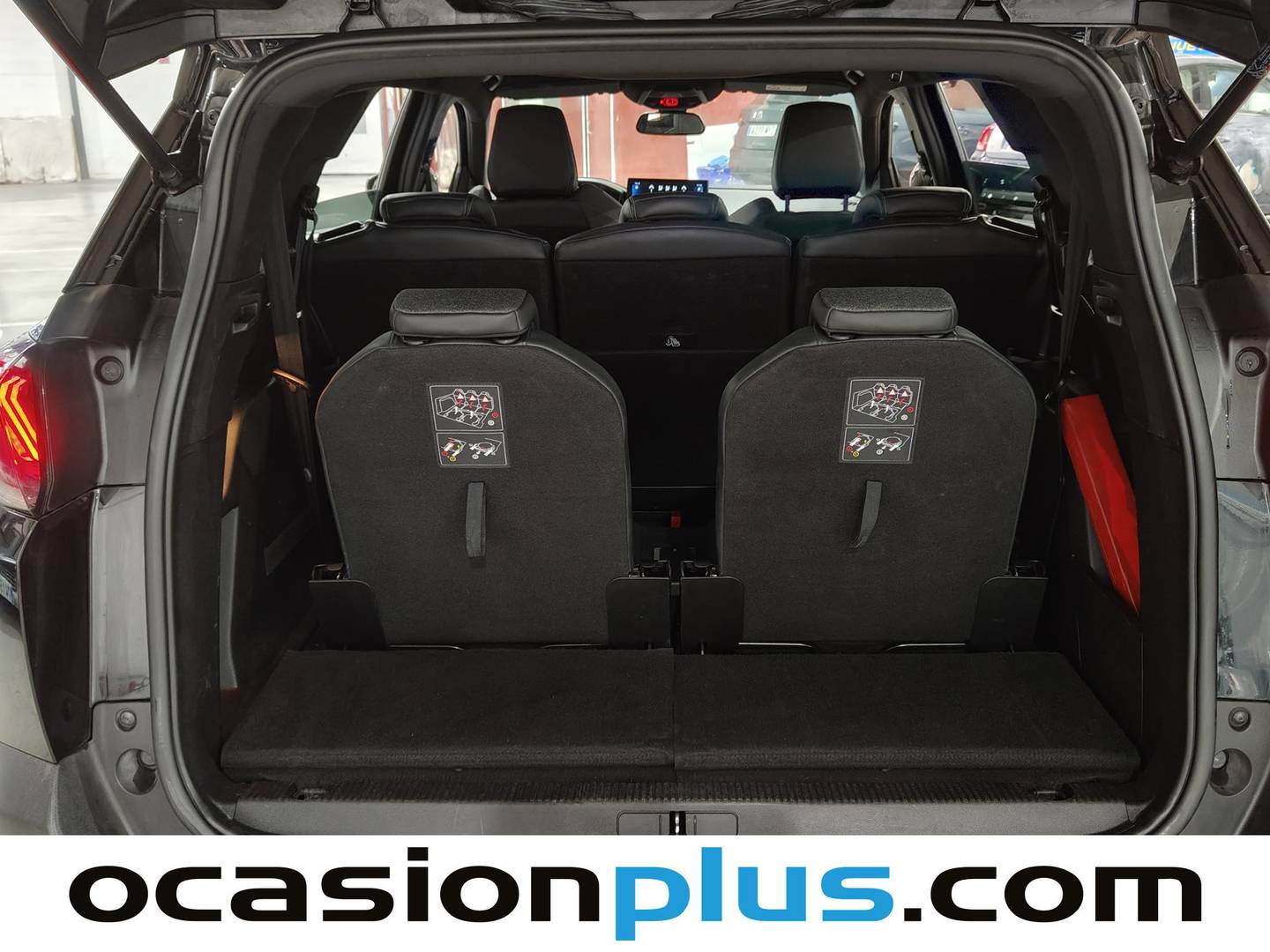Foto Peugeot 5008 Peugeot 5008 PureTech 130 S&S Allure Pack 96 kW (130 CV) siete plazas