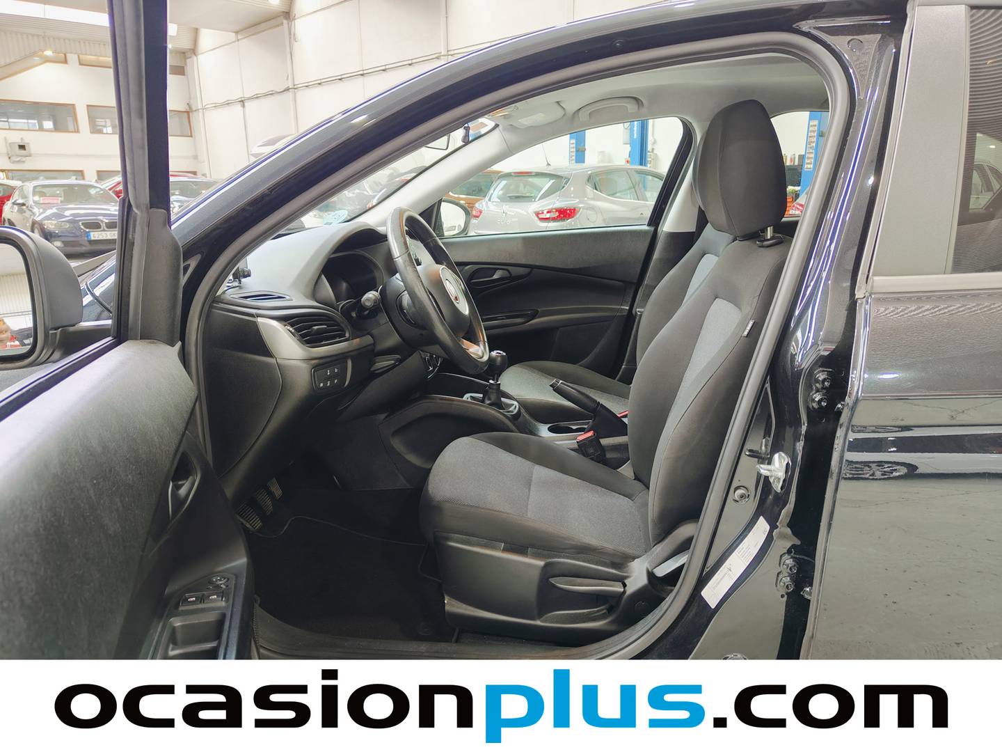 Foto asientos delanteros Fiat Tipo Fiat Tipo 1.4 Street (95 CV)
